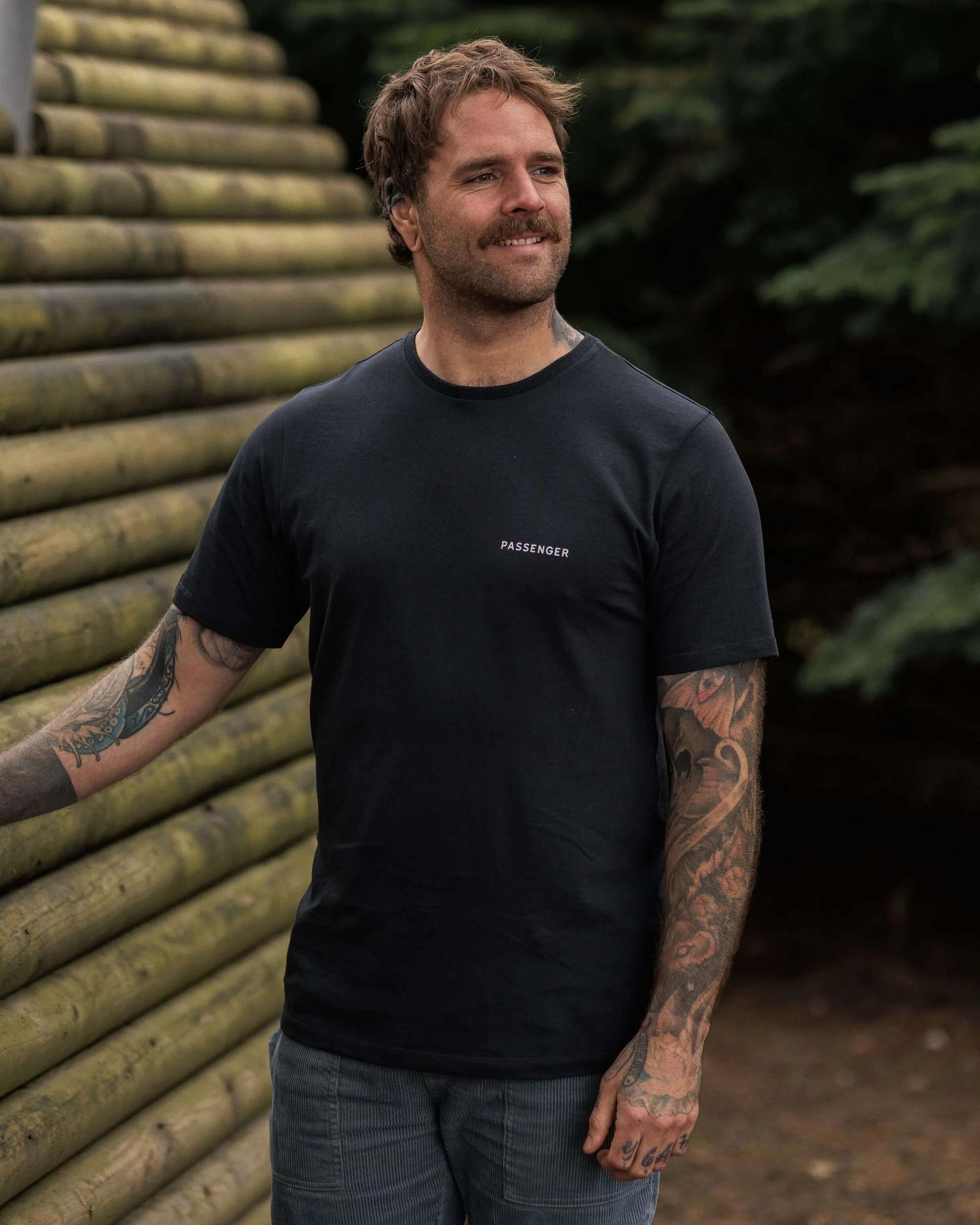 Made To Roam T-Shirt - Black - Image 4