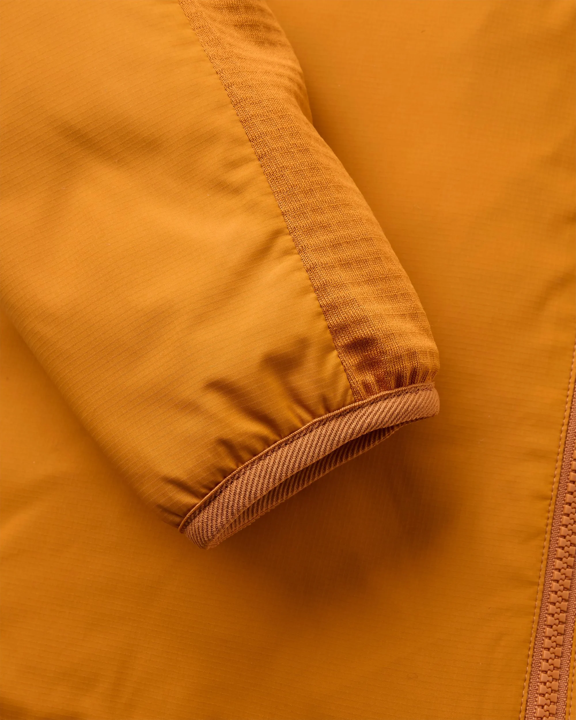 Men's Trailscape Lightweight Insulated Jacket - Retro Orange - Image 12