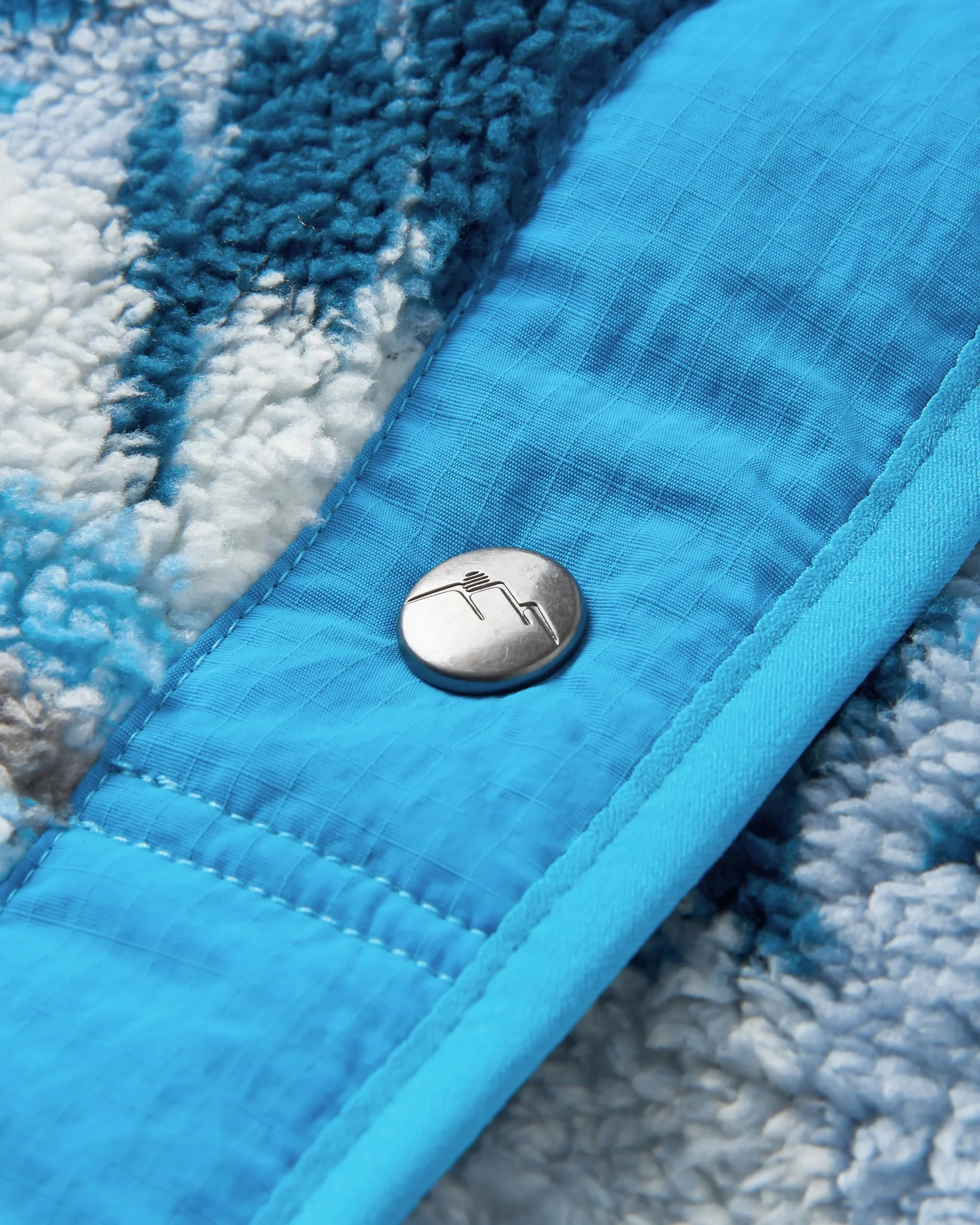 Navegado Soft-Touch Sherpa Fleece - Abstract Mountain Blue Fog - Image 7