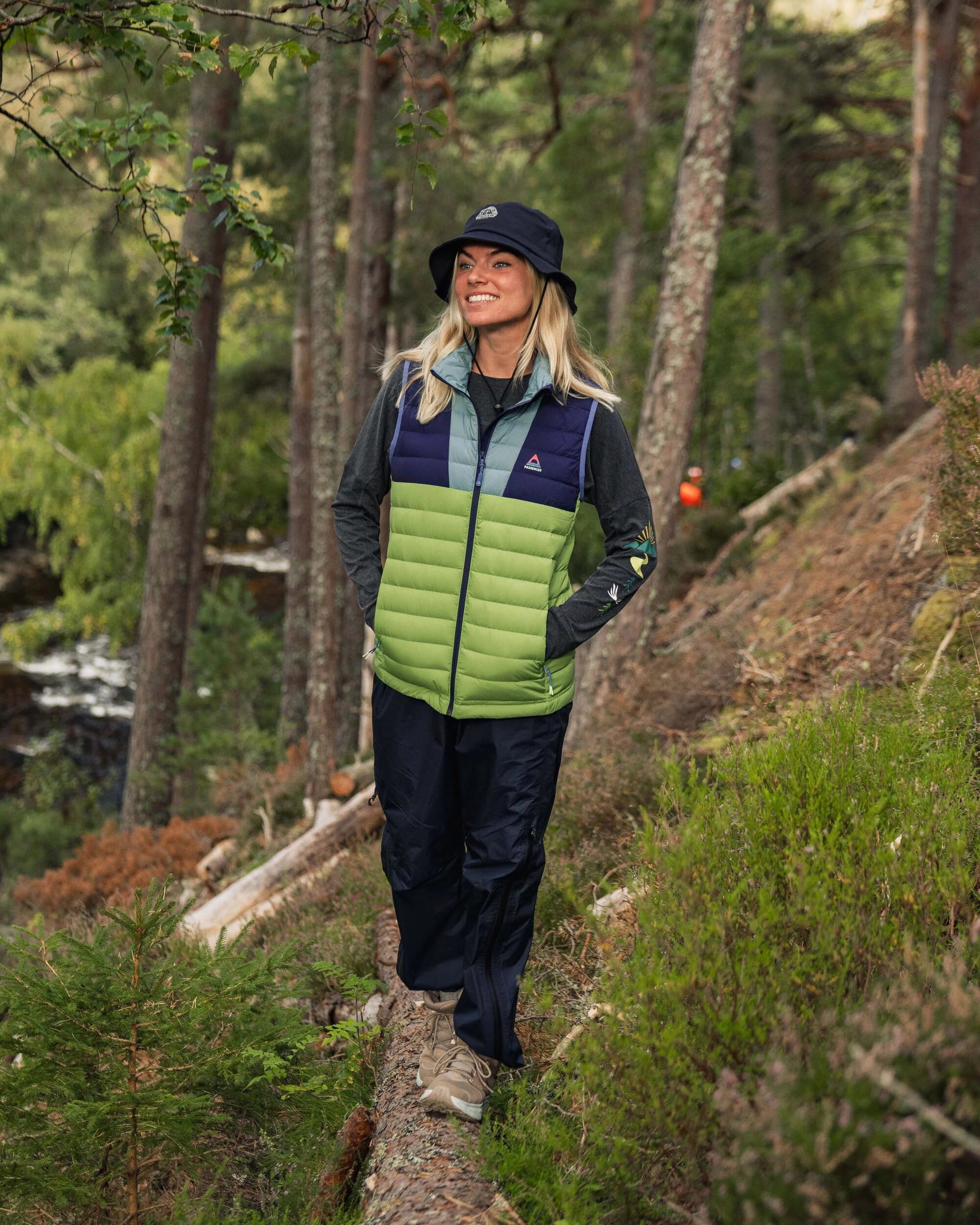 Northstar Down Gilet - Rich Navy/Pear Green/Arctic - Image 4