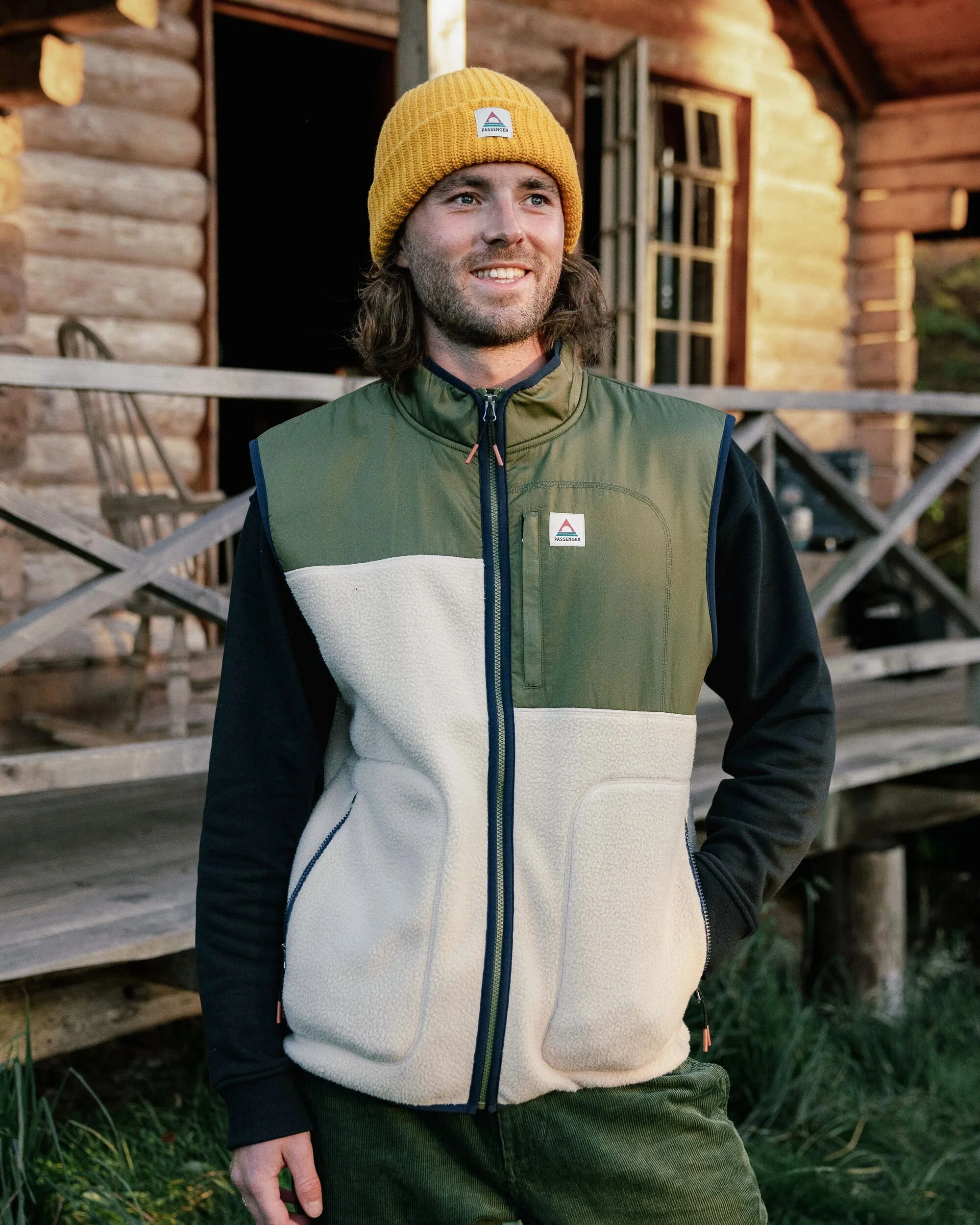 Offgrid Sherpa Fleece Vest - Oatmeal/Khaki - Image 3