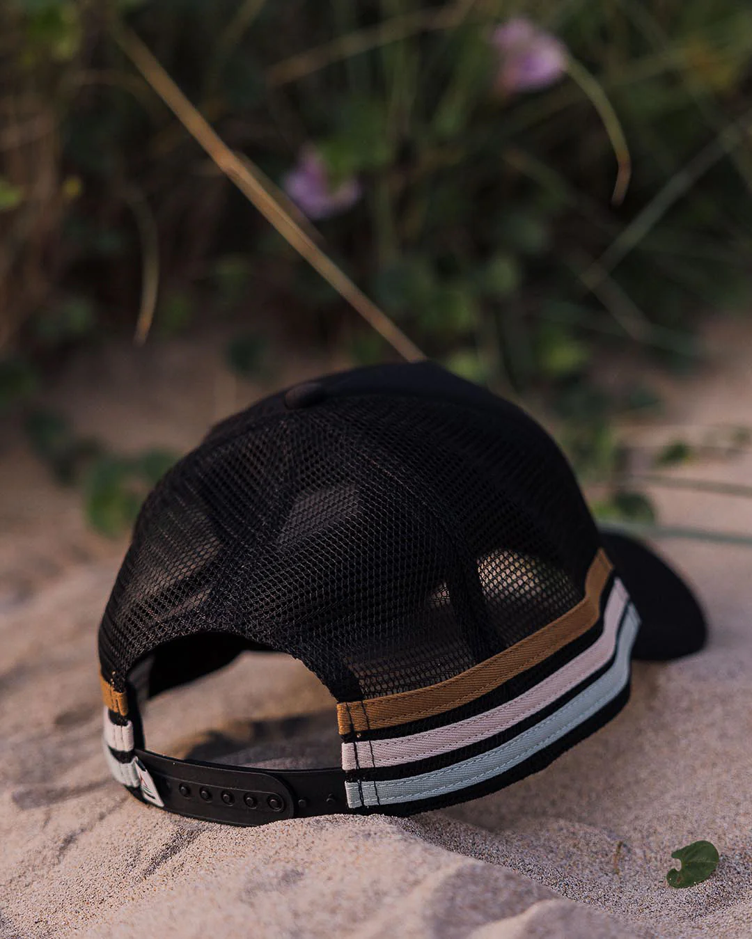 Onda Snapback Trucker Cap - Black - Image 2