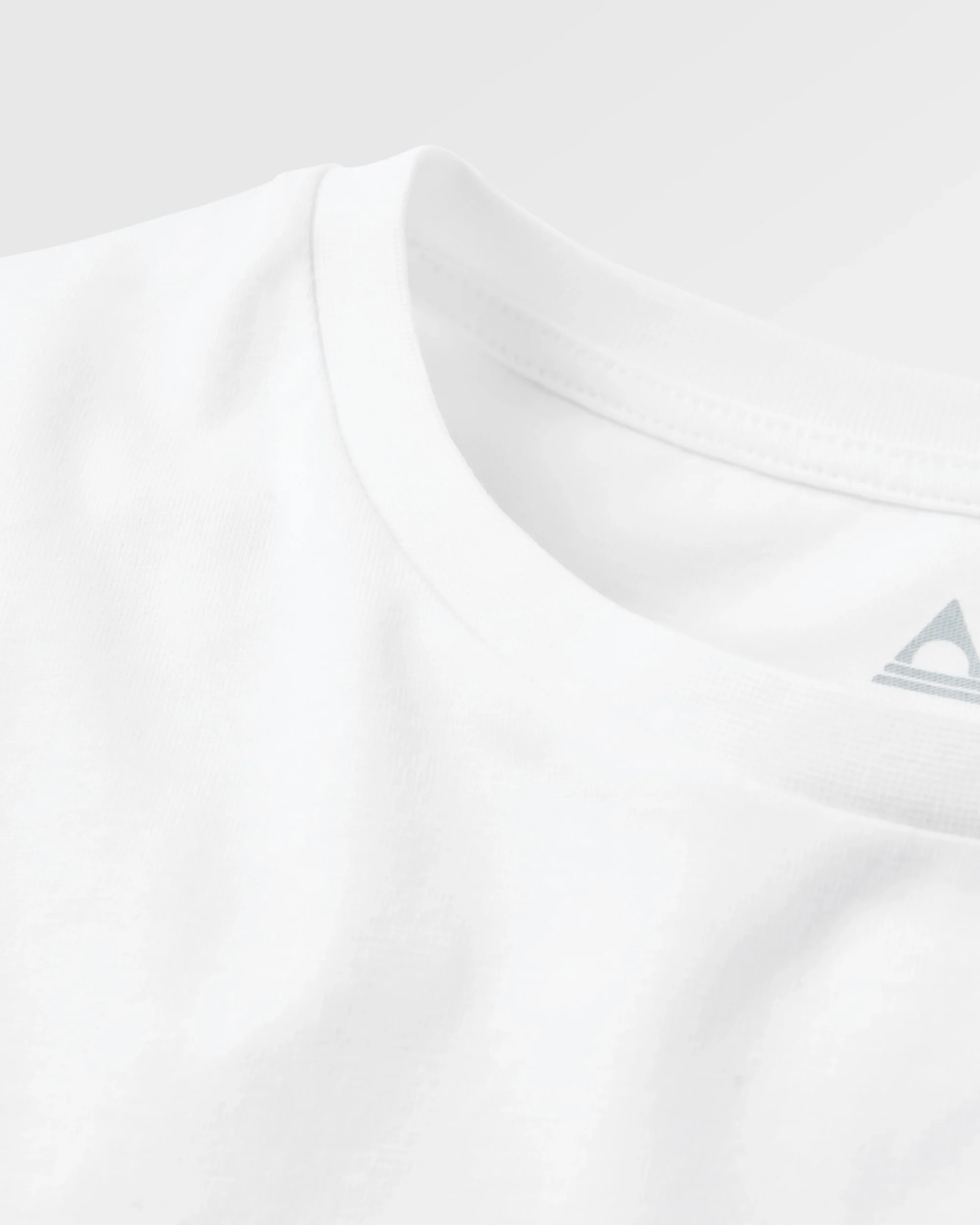 Outdoor Gear Organic Cotton T-Shirt - White - Image 9