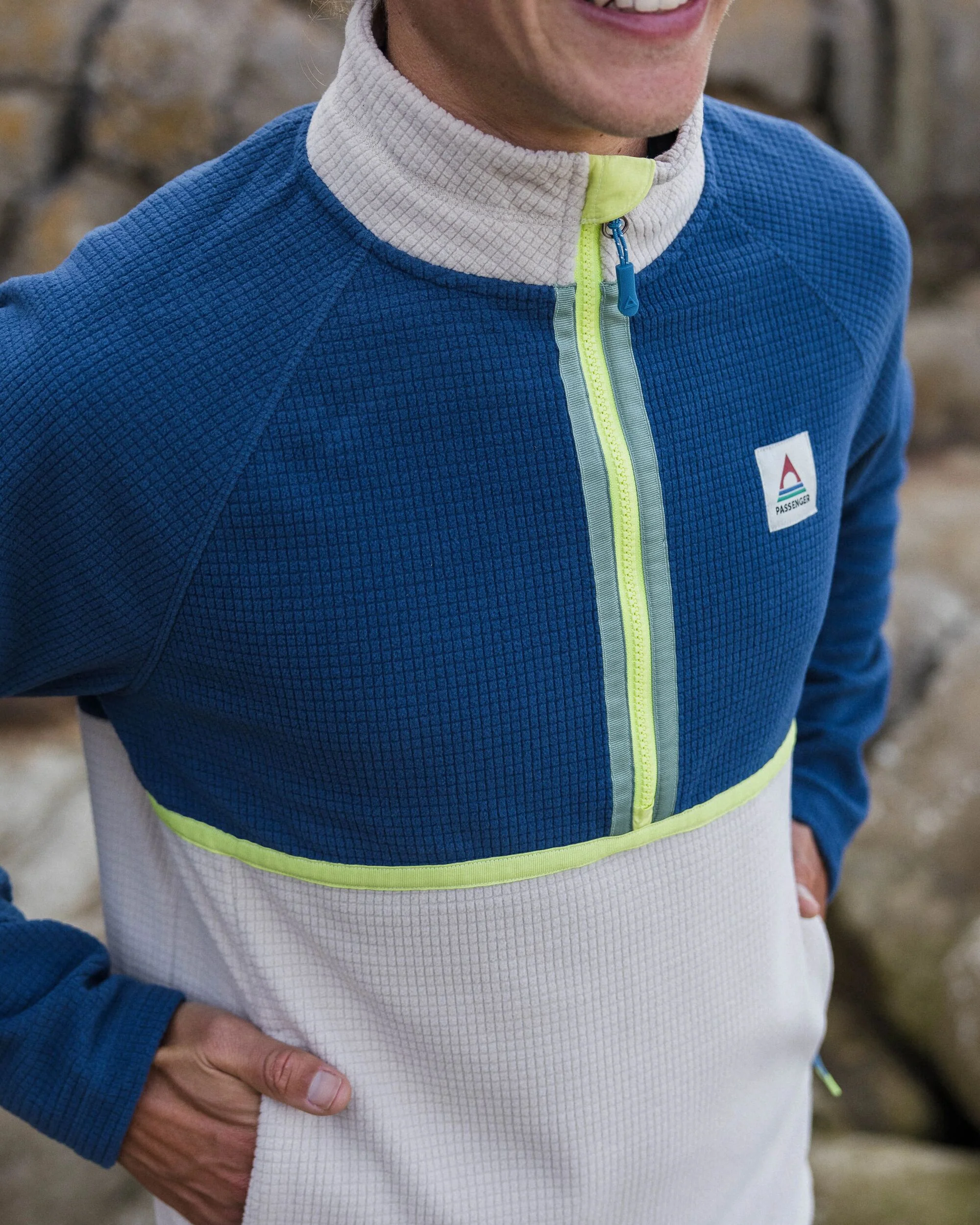 Overlook Grid Polar Fleece - Dark Denim/Pebble Grey - Image 9