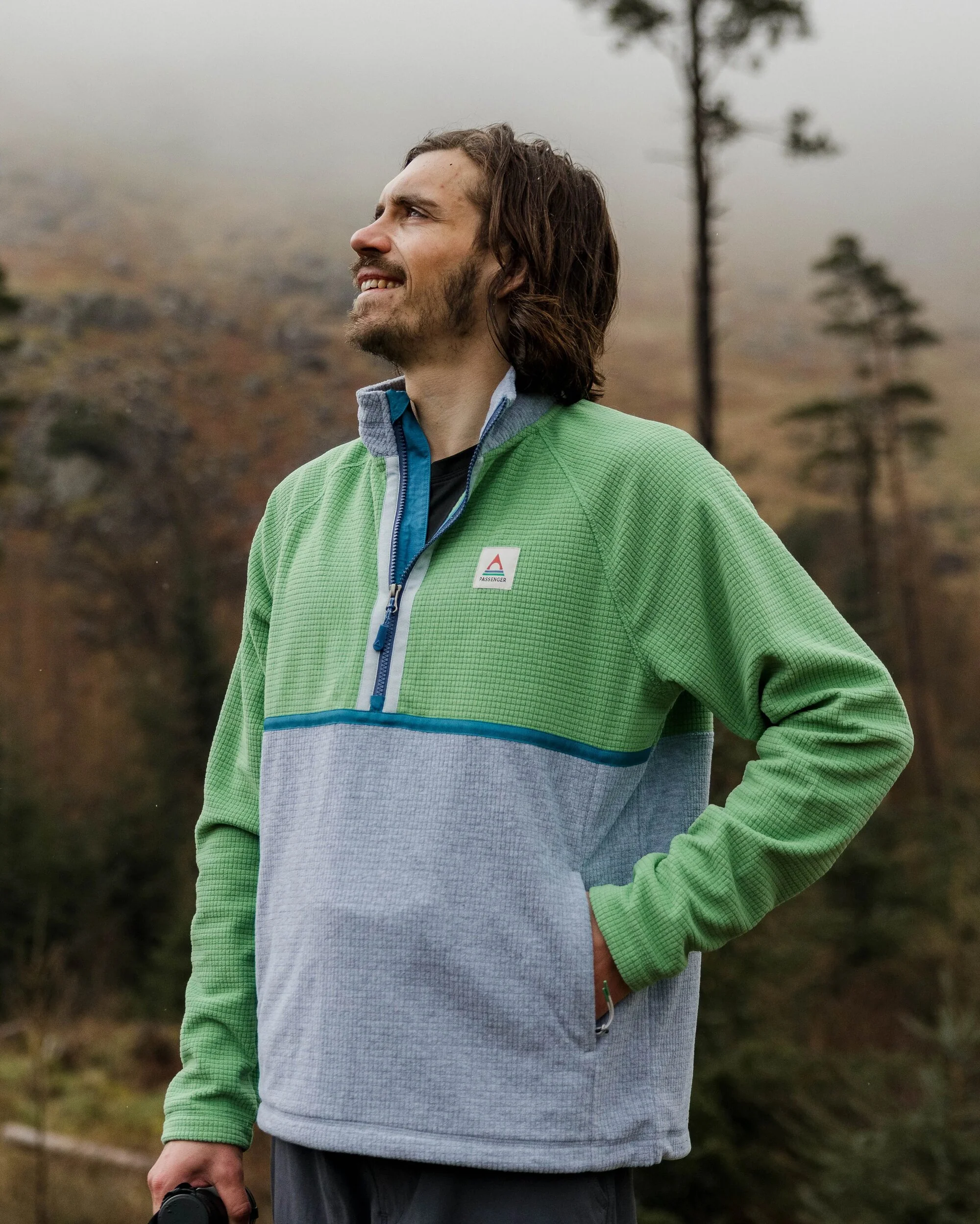 Overlook Grid Polar Fleece - Green Spruce/Grey Marl - Image 4