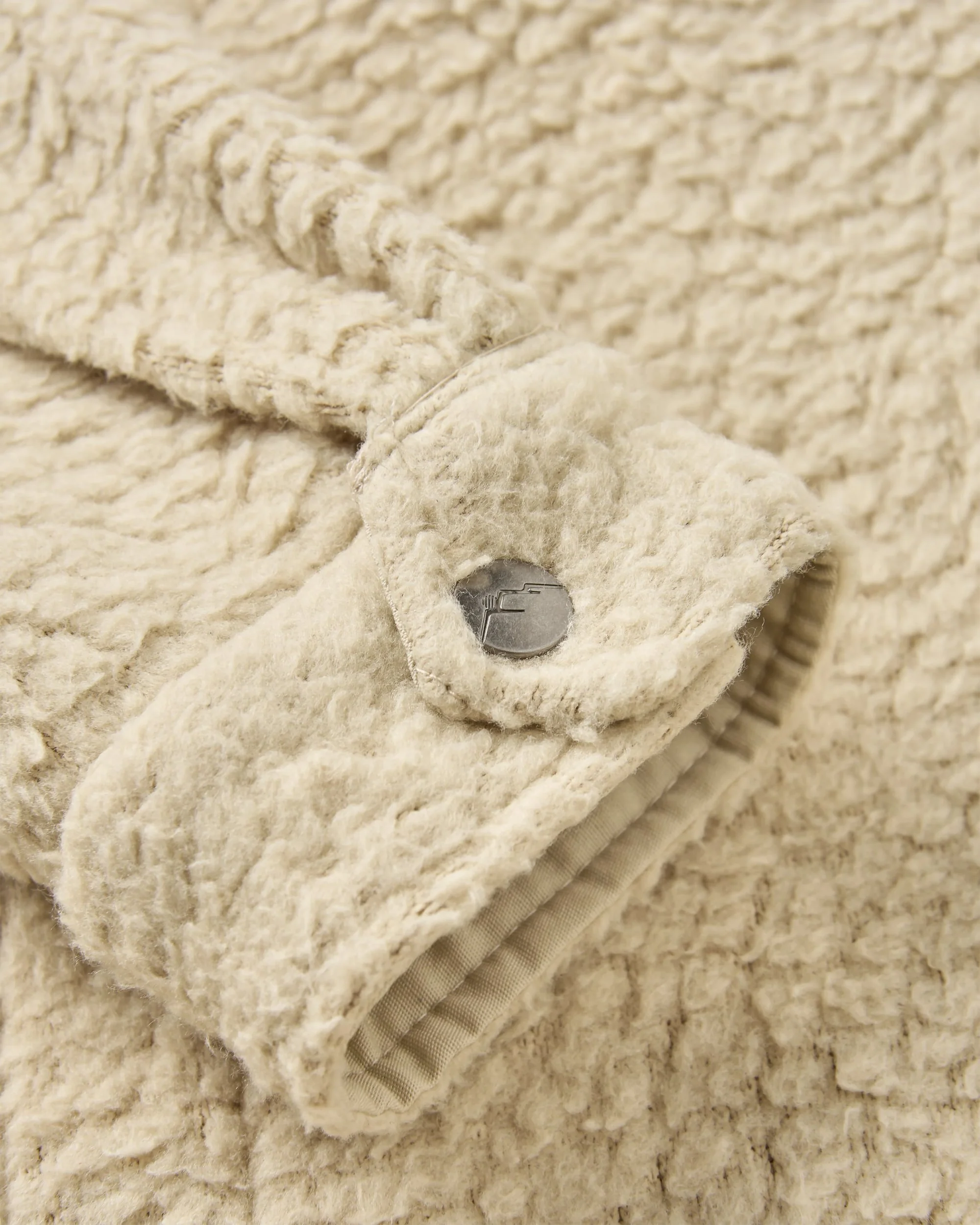Rappel Sherpa Oversized Shirt - Oatmeal - Image 8