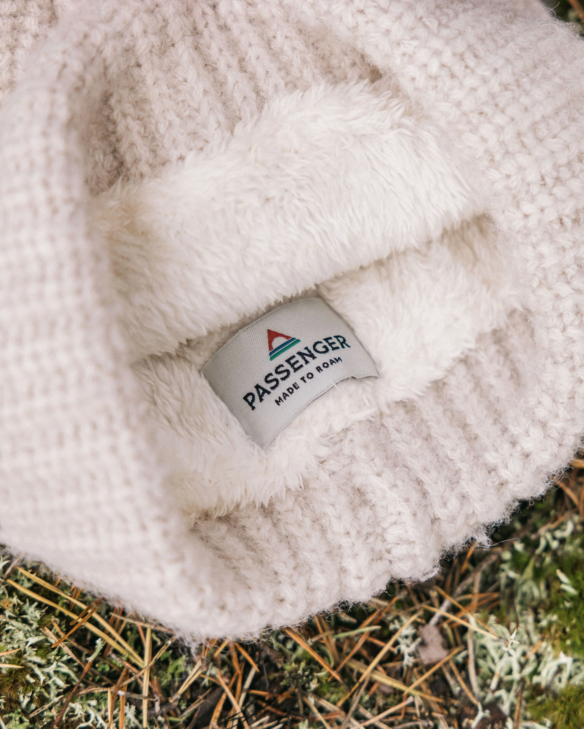 Redwood Fleece Lined Beanie - Vintage White - Image 4
