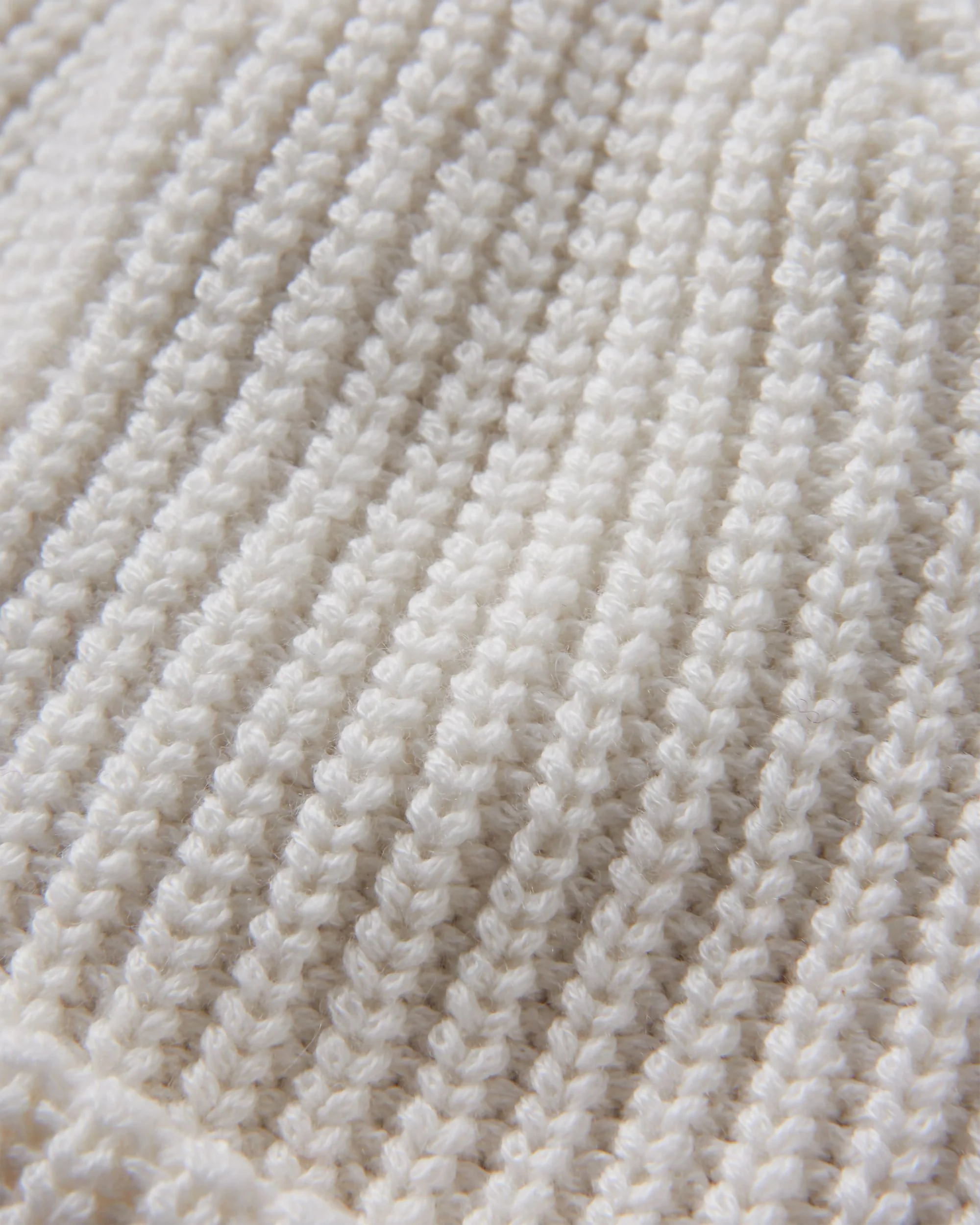 Beechwood Fleece Lined Beanie - Vintage White - Image 4