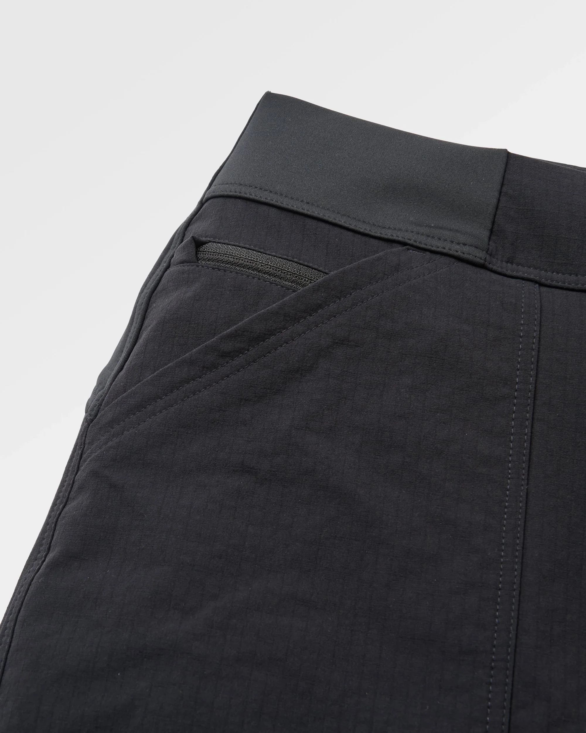 Ridescape Women's Active Short - Black - Image 5