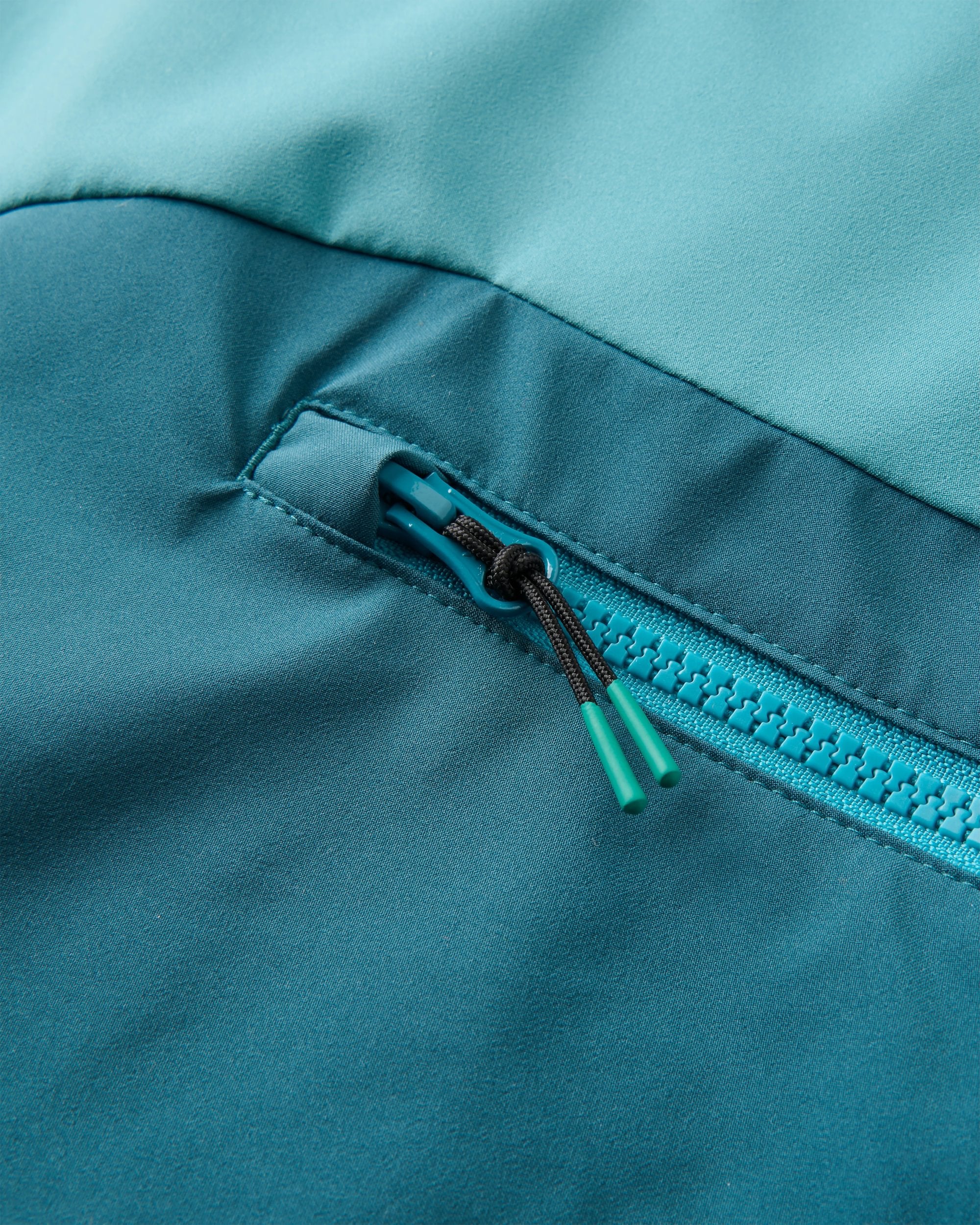 Riptide Lightweight Changing Robe - Mediterranean/ Ocean Teal - Image 4