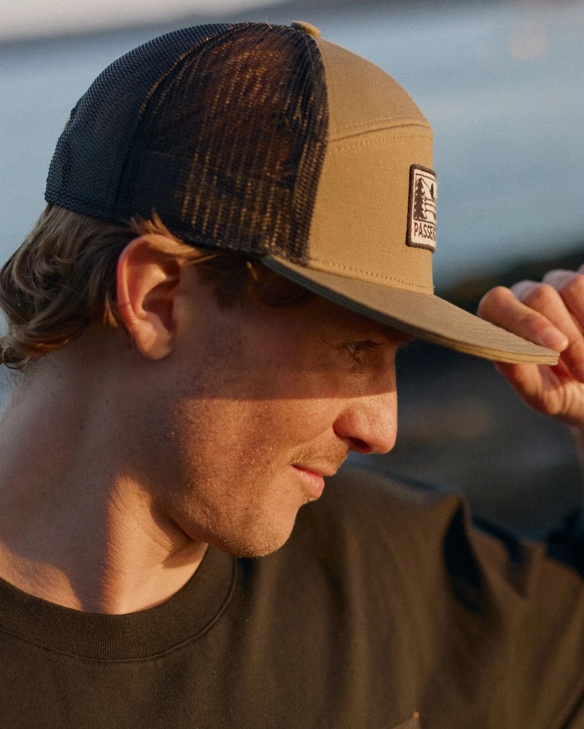 Roamer 7 Panel Organic Cotton Trucker Cap - Khaki - Image 2