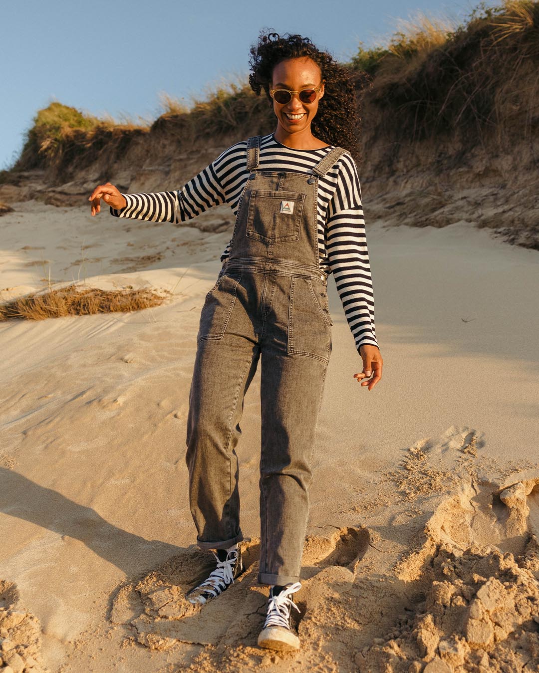 Roamist Organic Cotton Dungarees - Washed Black Denim - Image 3