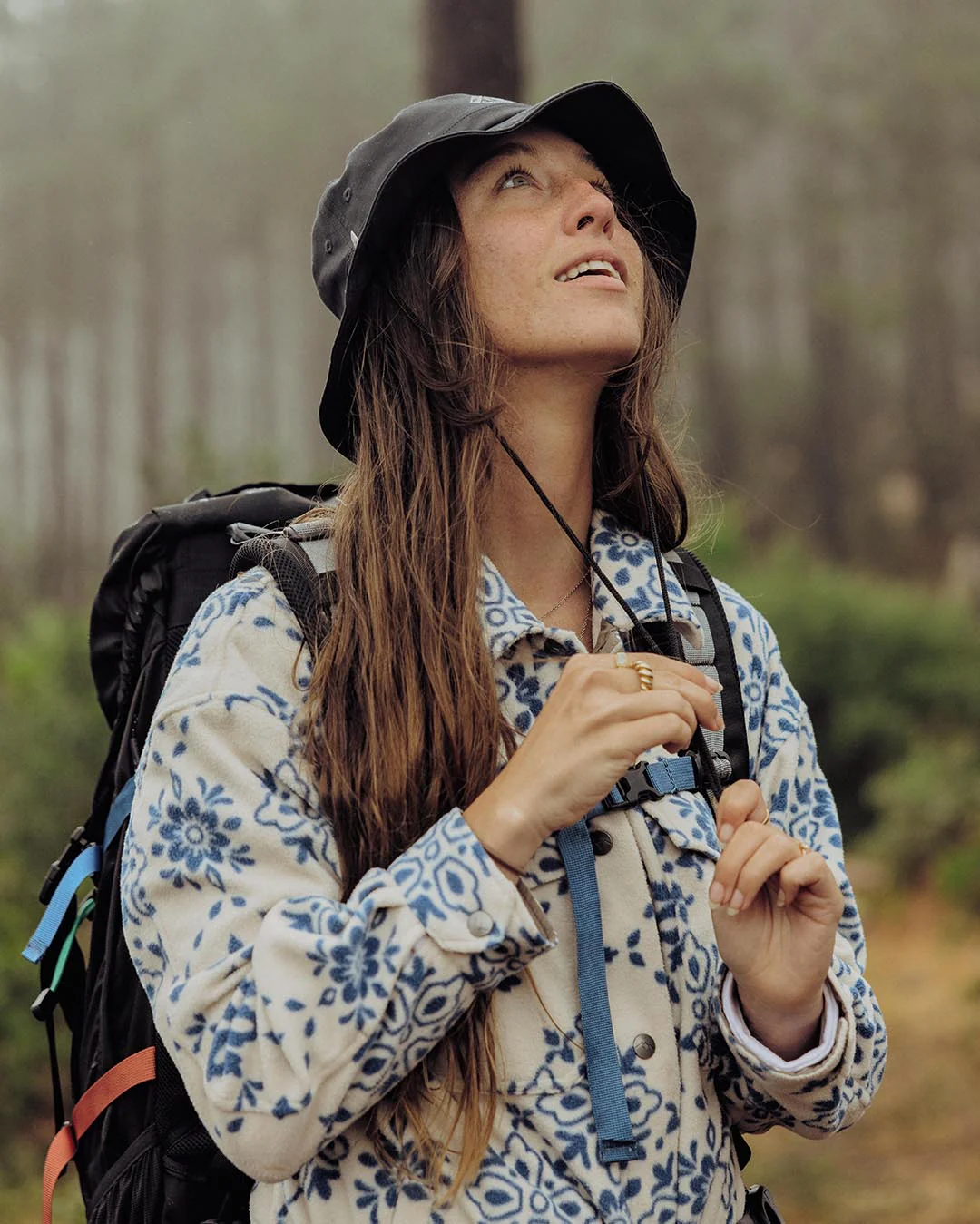 Shaded Organic Bucket Hat - Black - Image 5