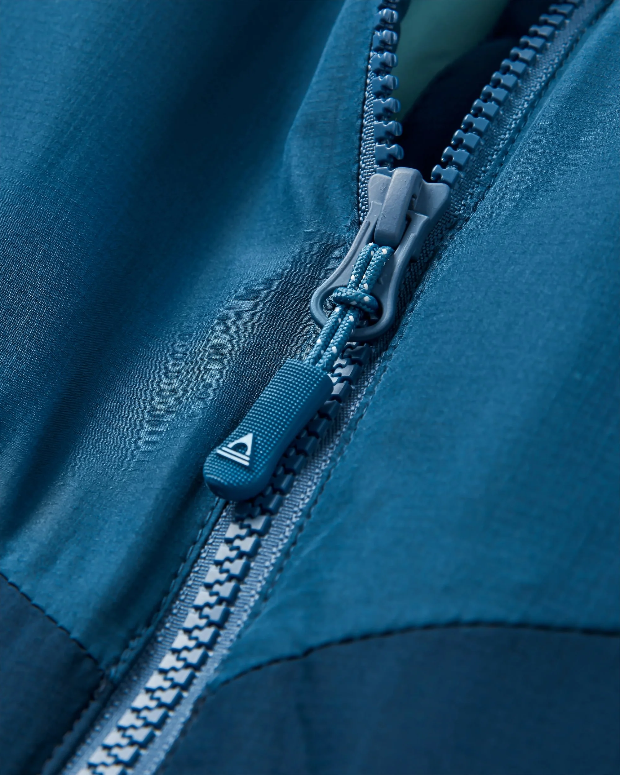 Shasta Lightweight Thermore® Insulated Jacket - Rich Navy/Dark Denim/Arctic - Image 5