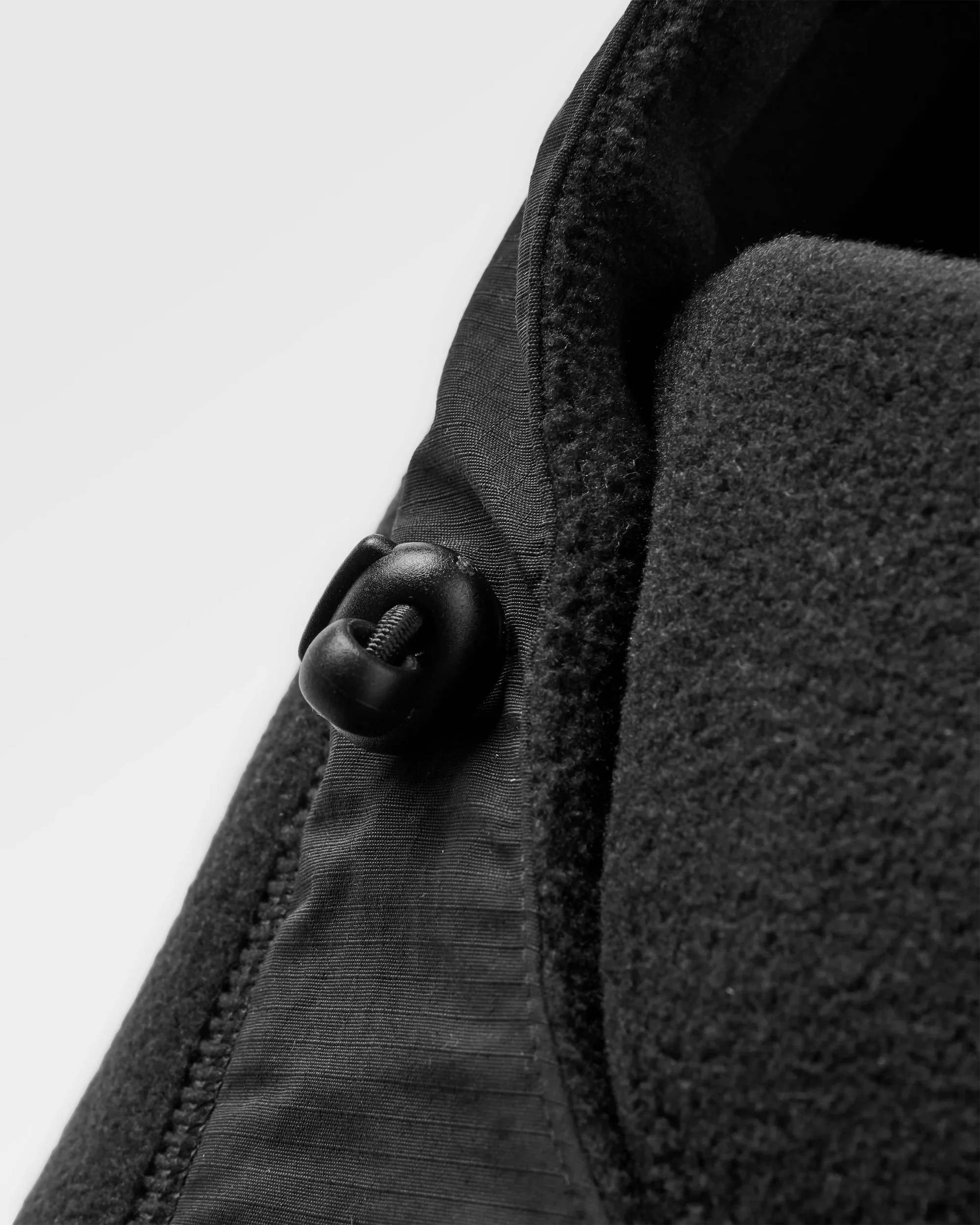 Snow Lodge Polartec® Hood - Black - Image 5