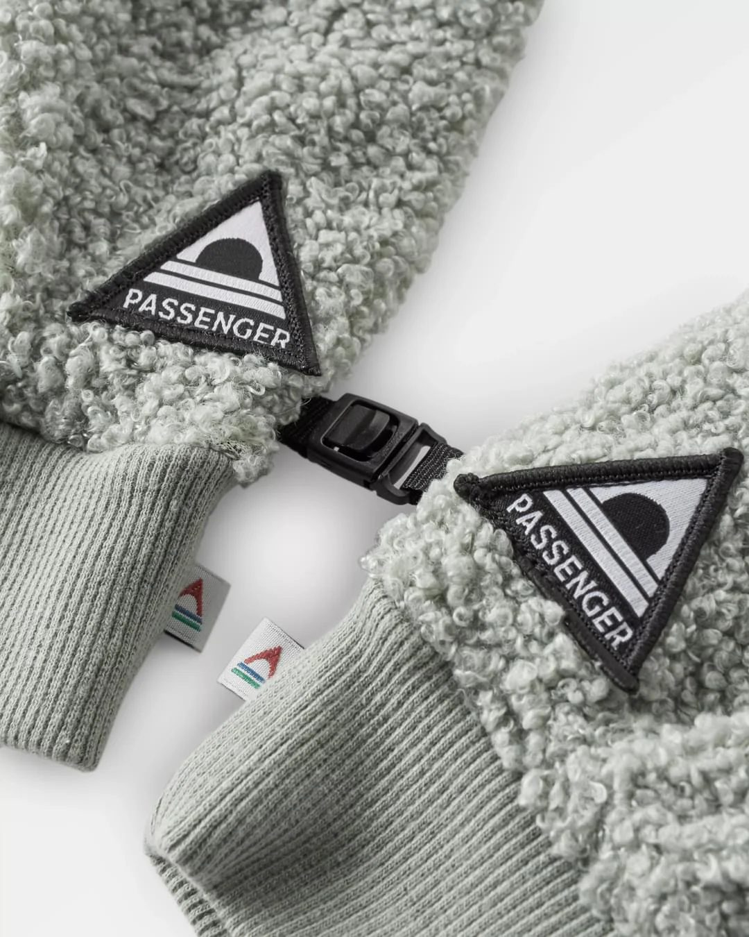 Snowfall 2.0 Sherpa Gloves - Pistachio - Image 5