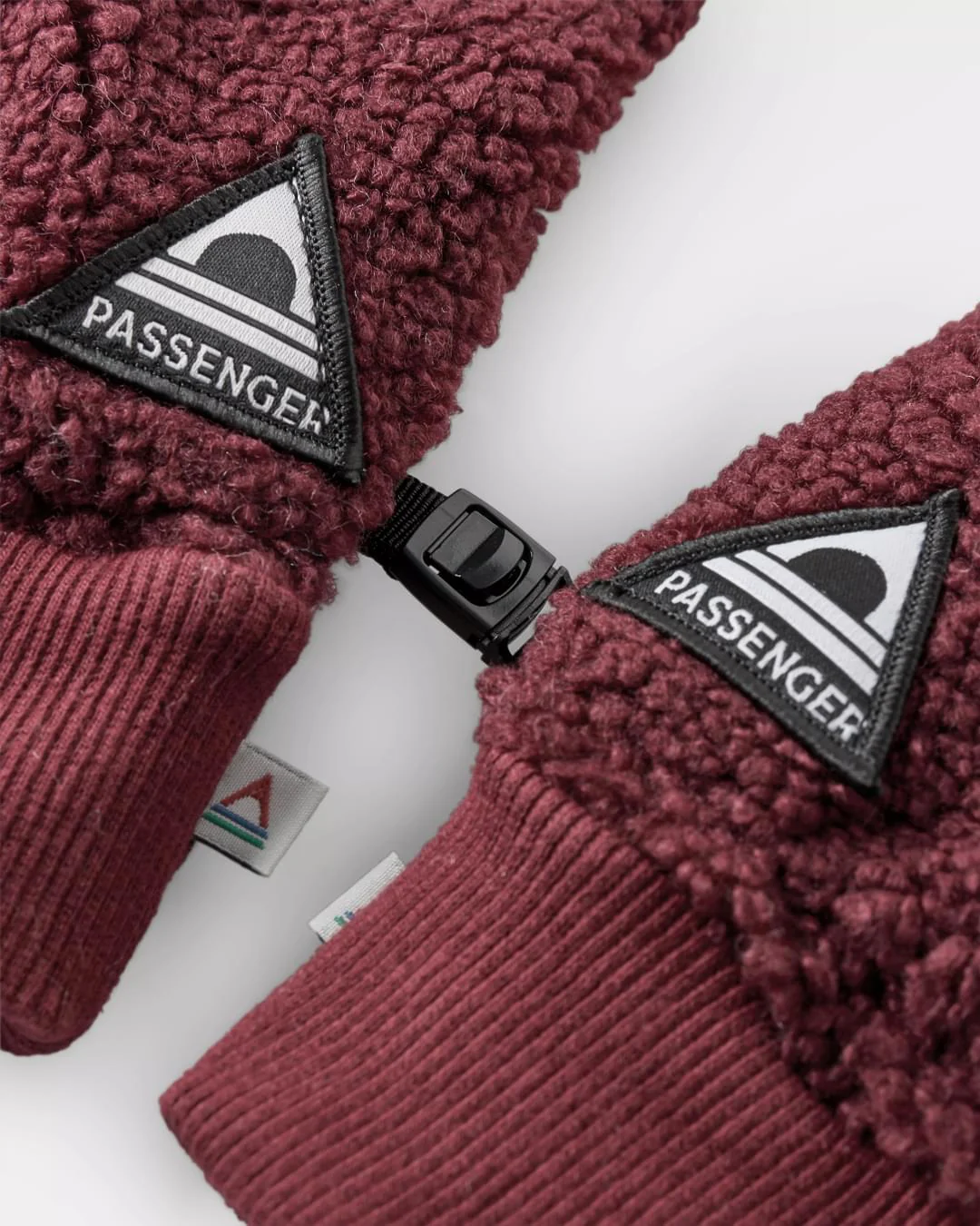 Snowfall 2.0 Sherpa Gloves - Wine - Image 5