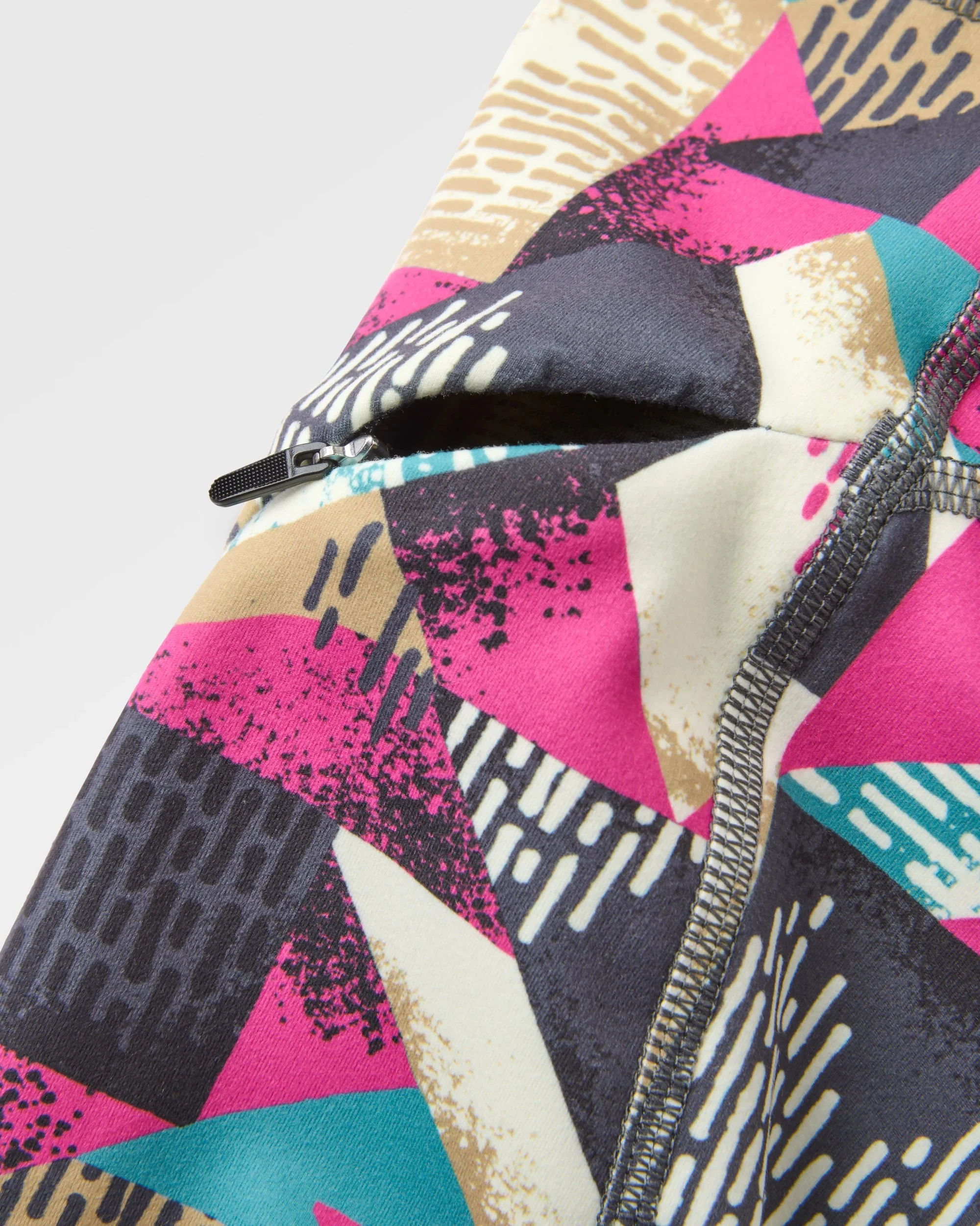 Solscape Active Legging - Mosaic Mountain Charcoal - Image 5