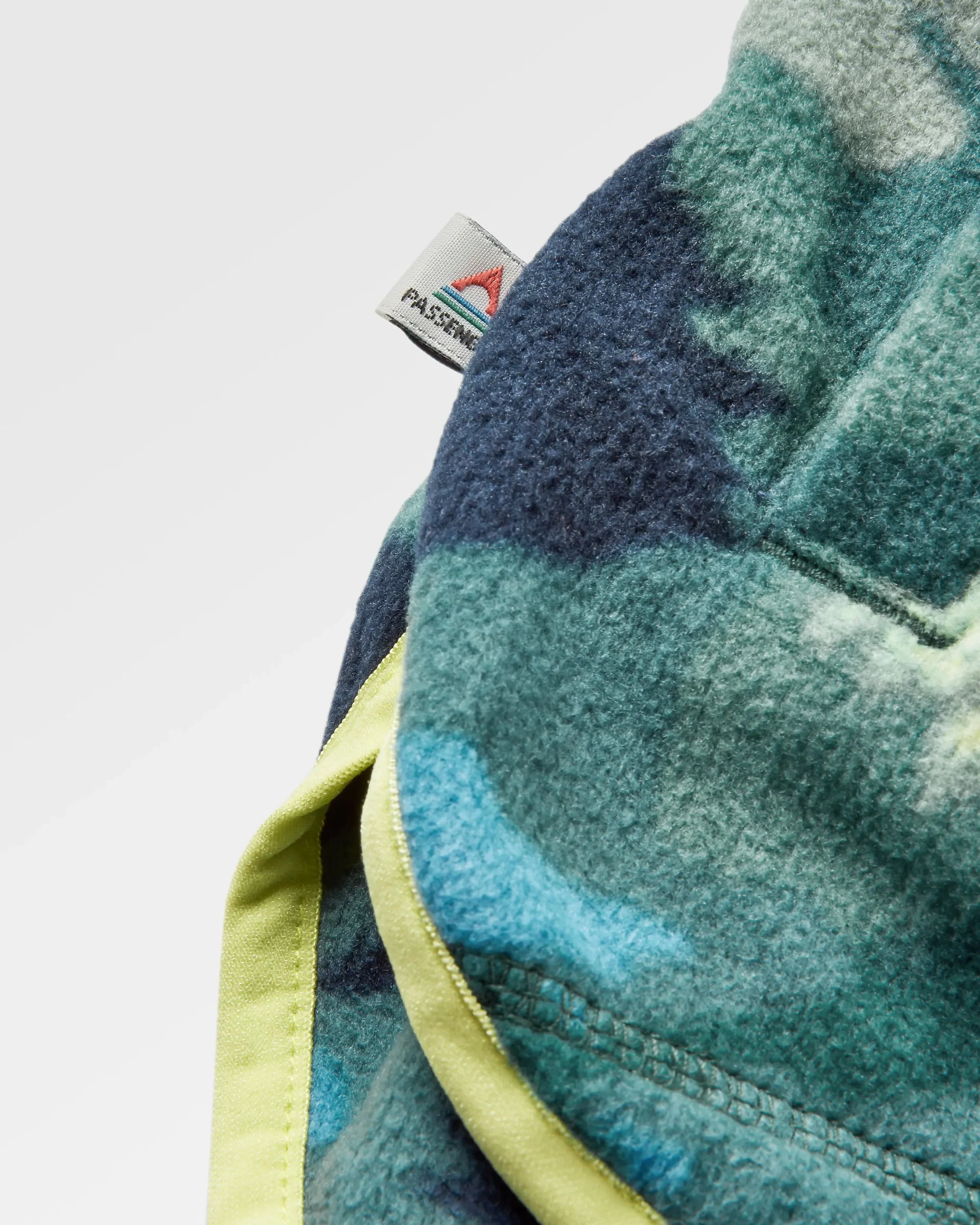 Sorrel Polar Fleece - Alpine Camo Rain Forest - Image 5