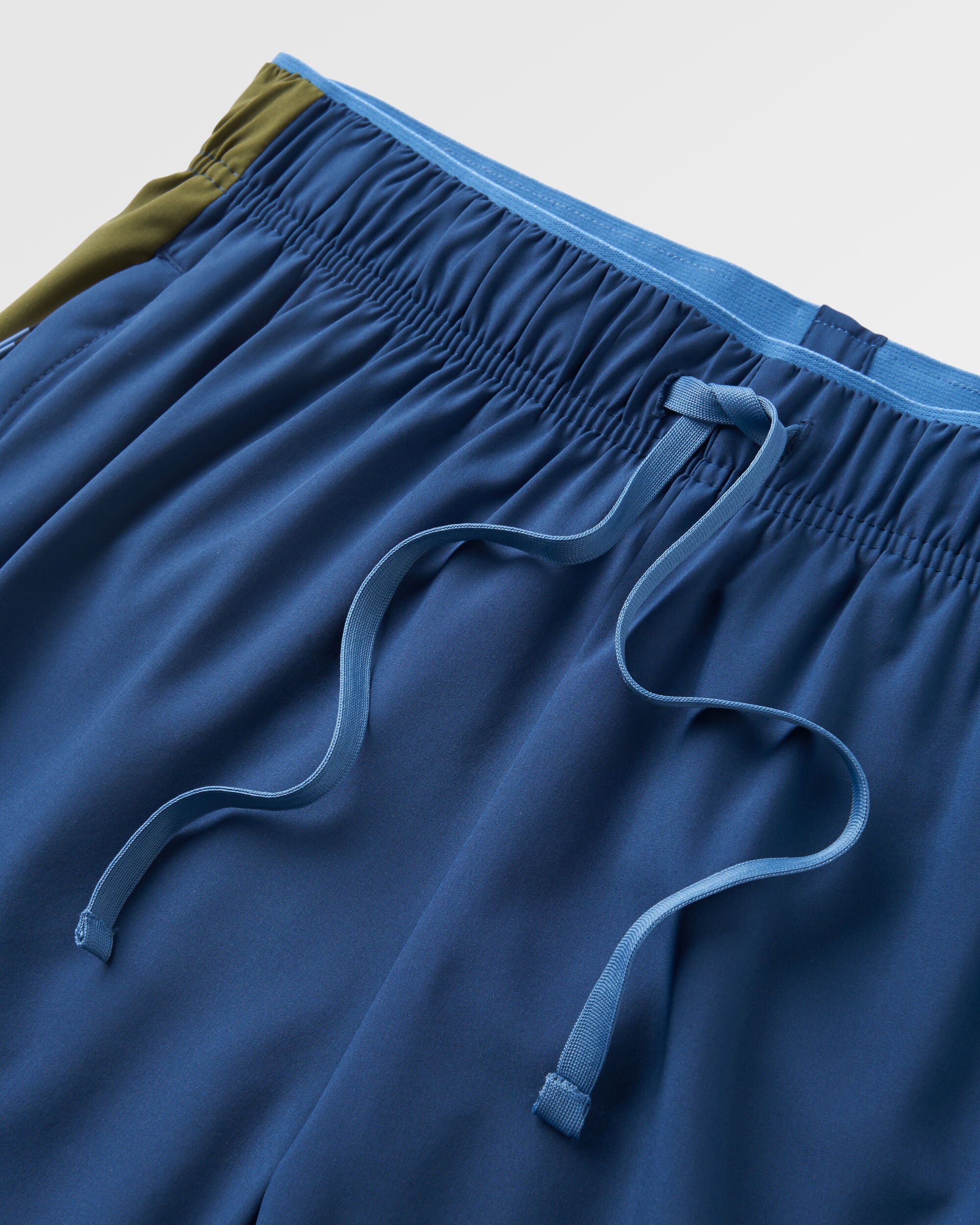 Swift Trail Short 7" - Dark Denim - Image 6