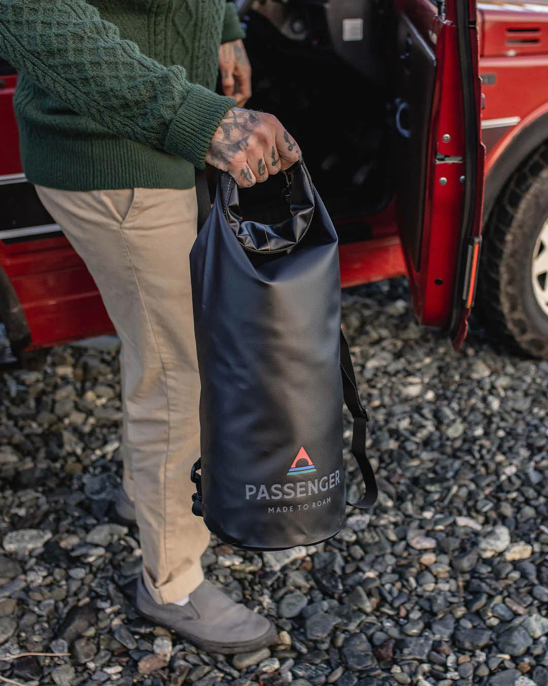 Tide 10L Dry Bag - Black - Image 3