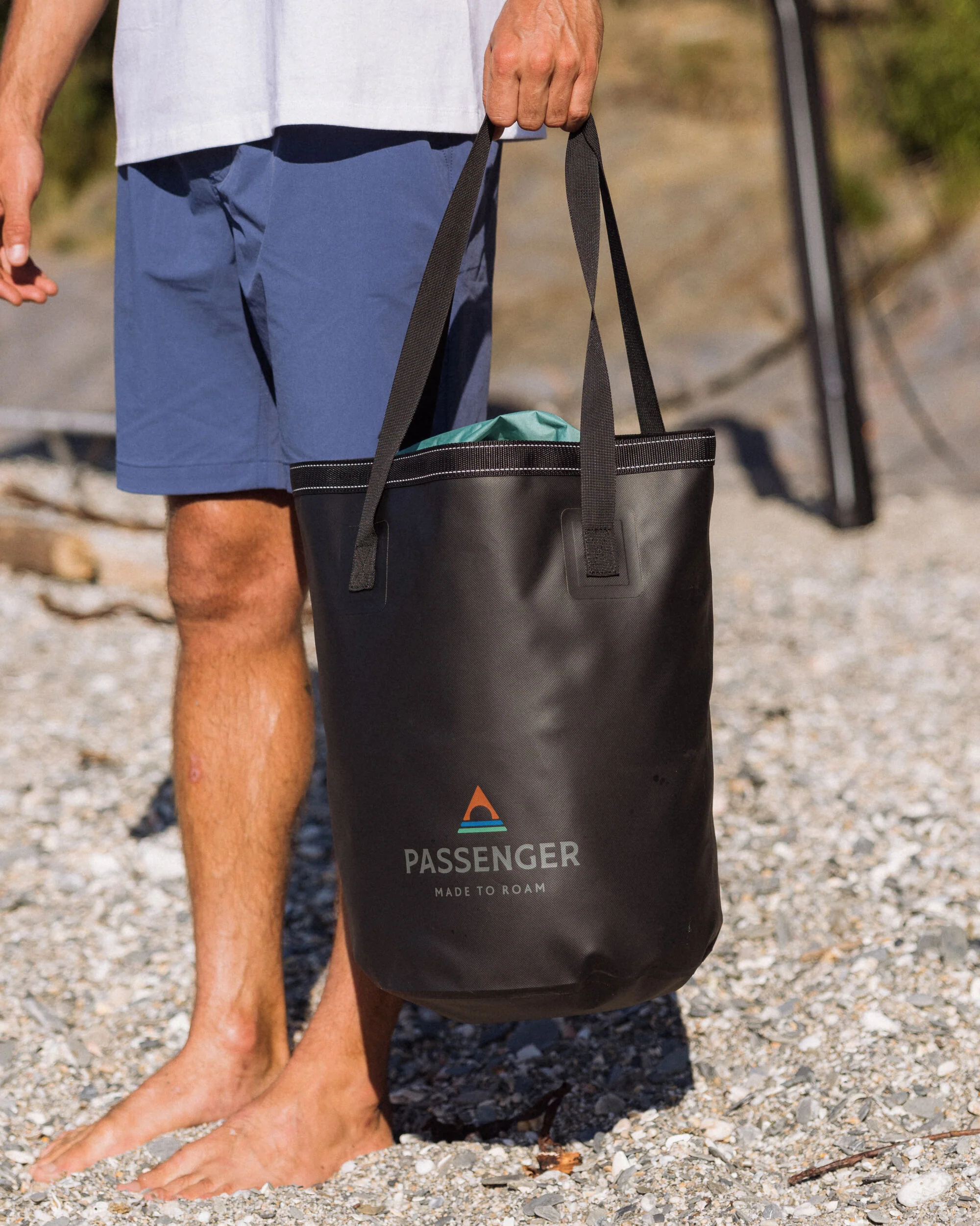 Tide 30L Bucket Bag - Black - Image 2