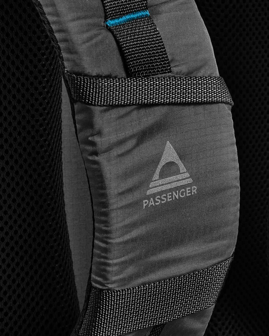 Track 20L Backpack - Black - Image 9