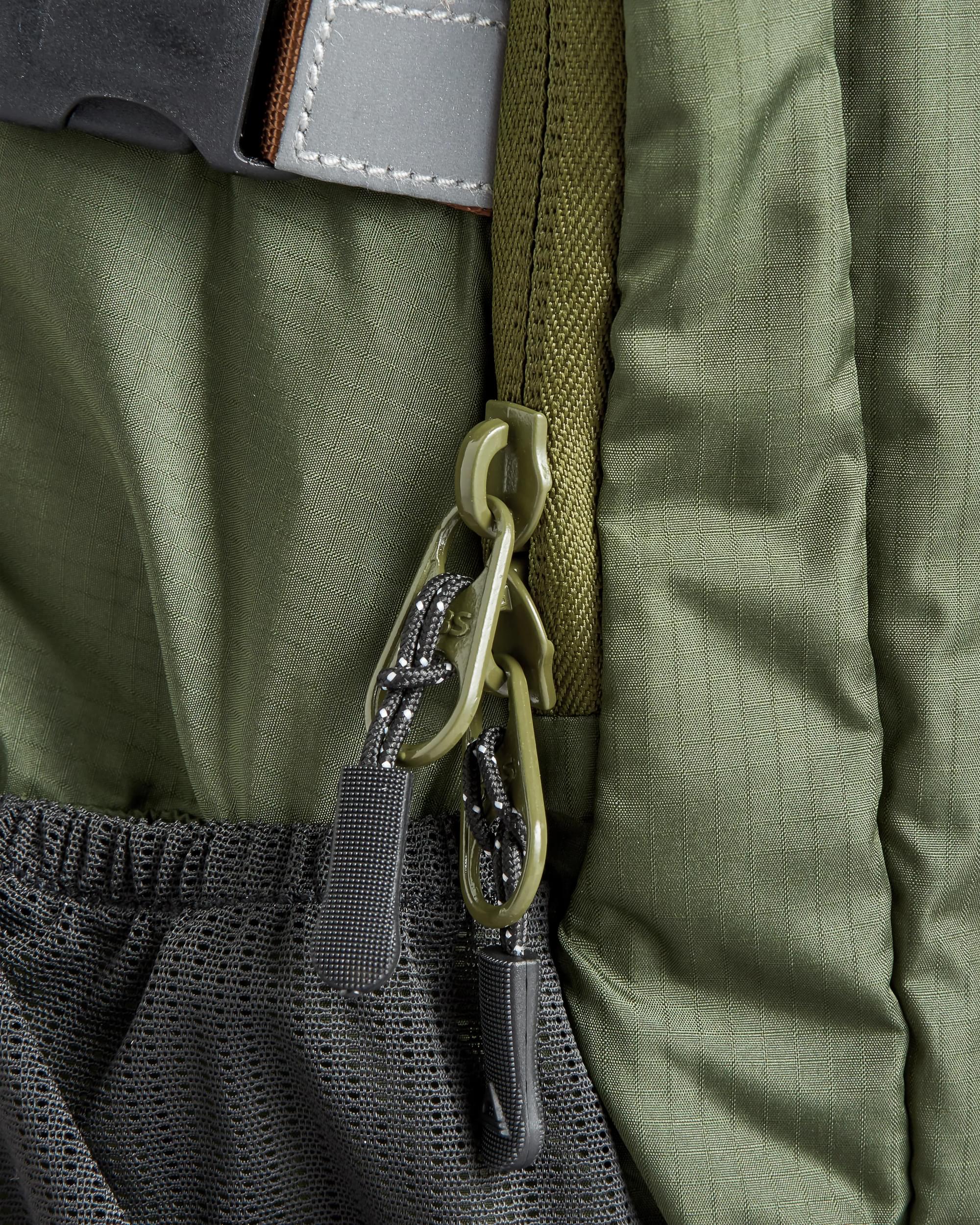 Track 20L Backpack - Fir Tree - Image 5
