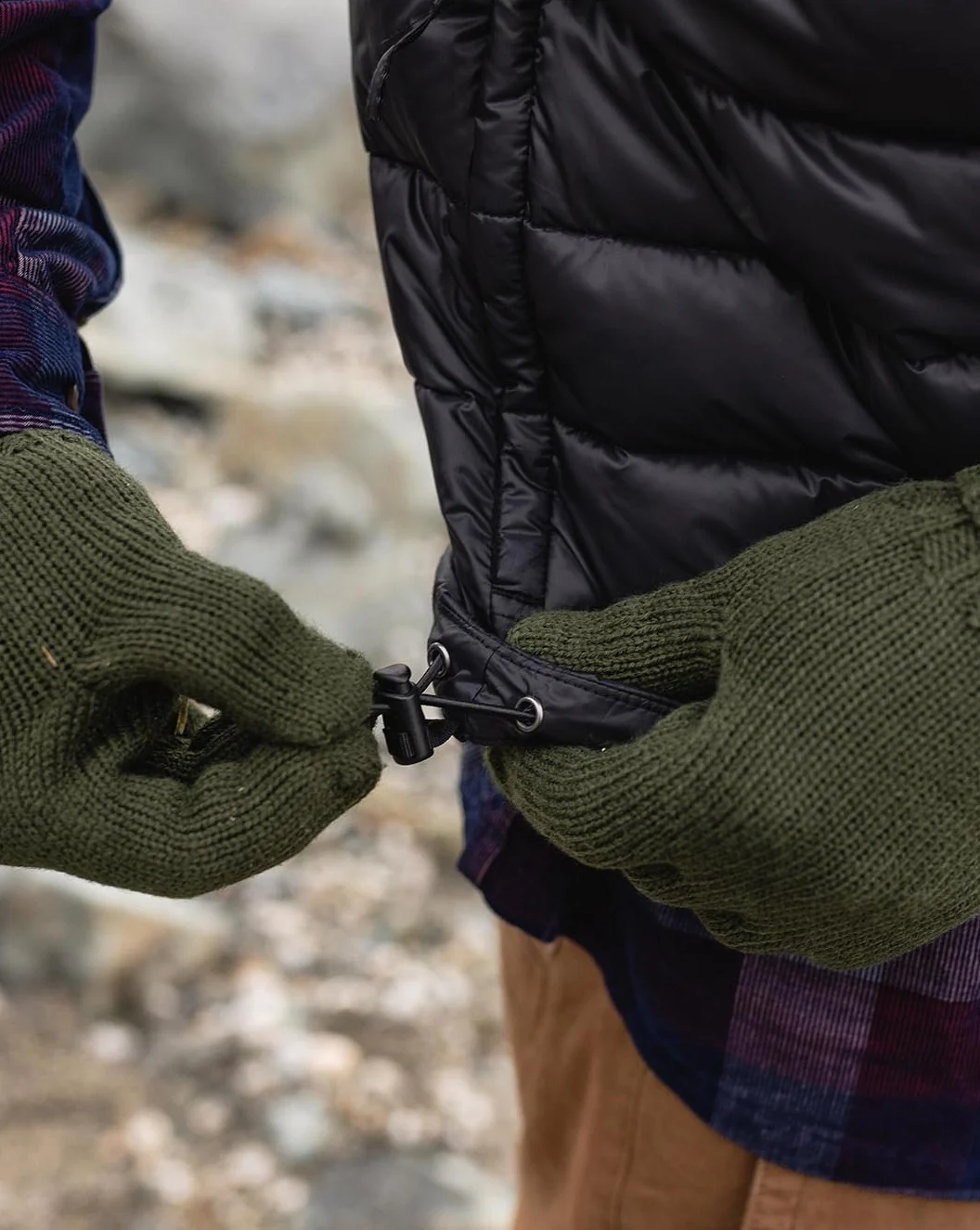 Travel Insulated Vest - True Black - Image 5