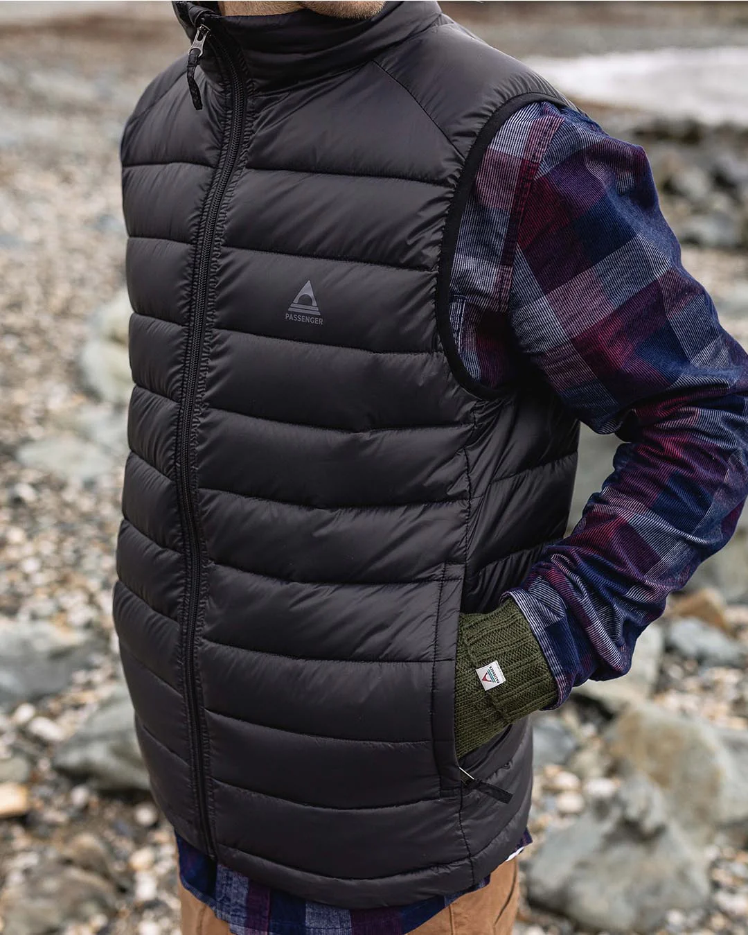 Travel Insulated Vest - True Black - Image 6