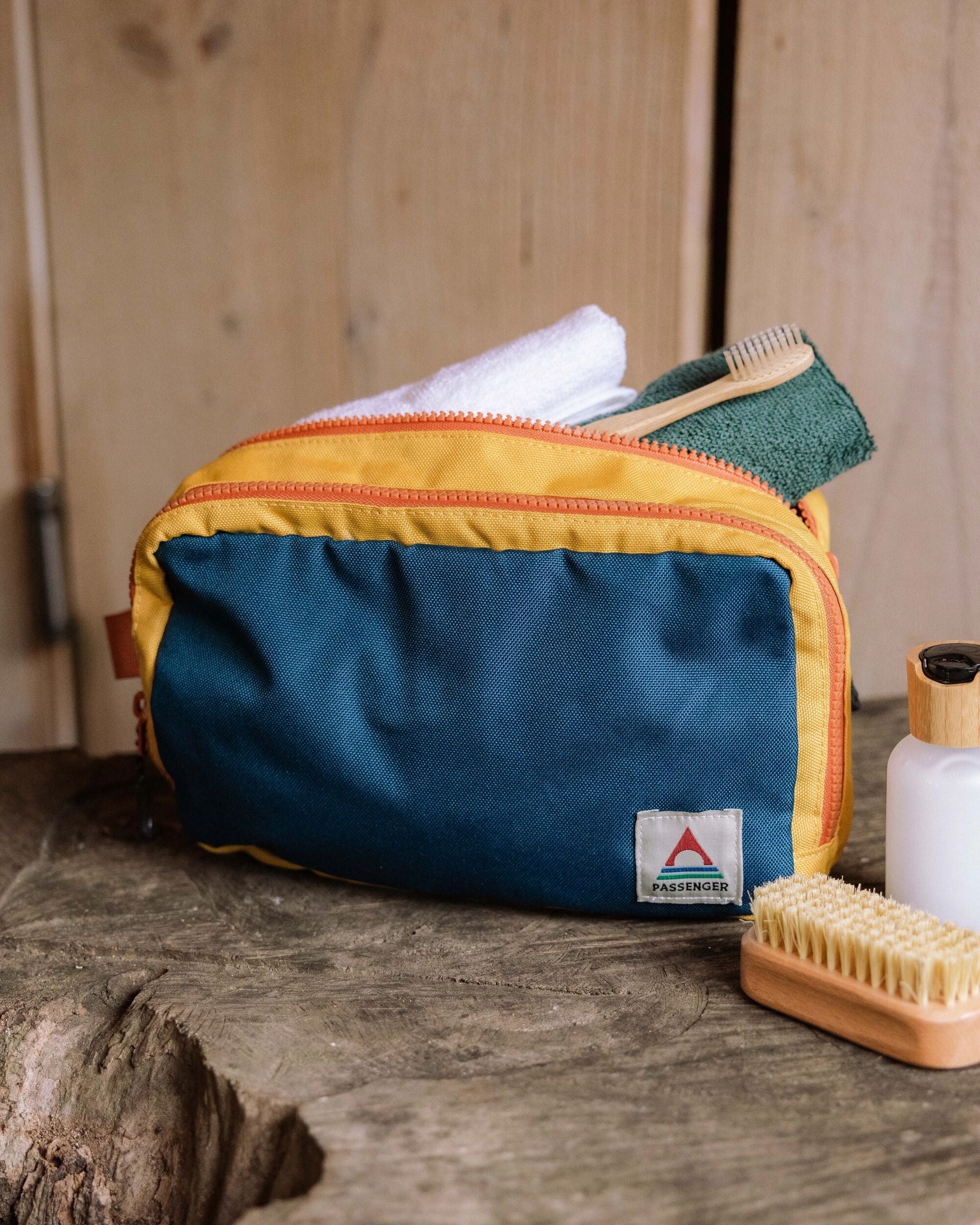 Travel Wash Kit - Tidal Blue Orange Multi - Image 2