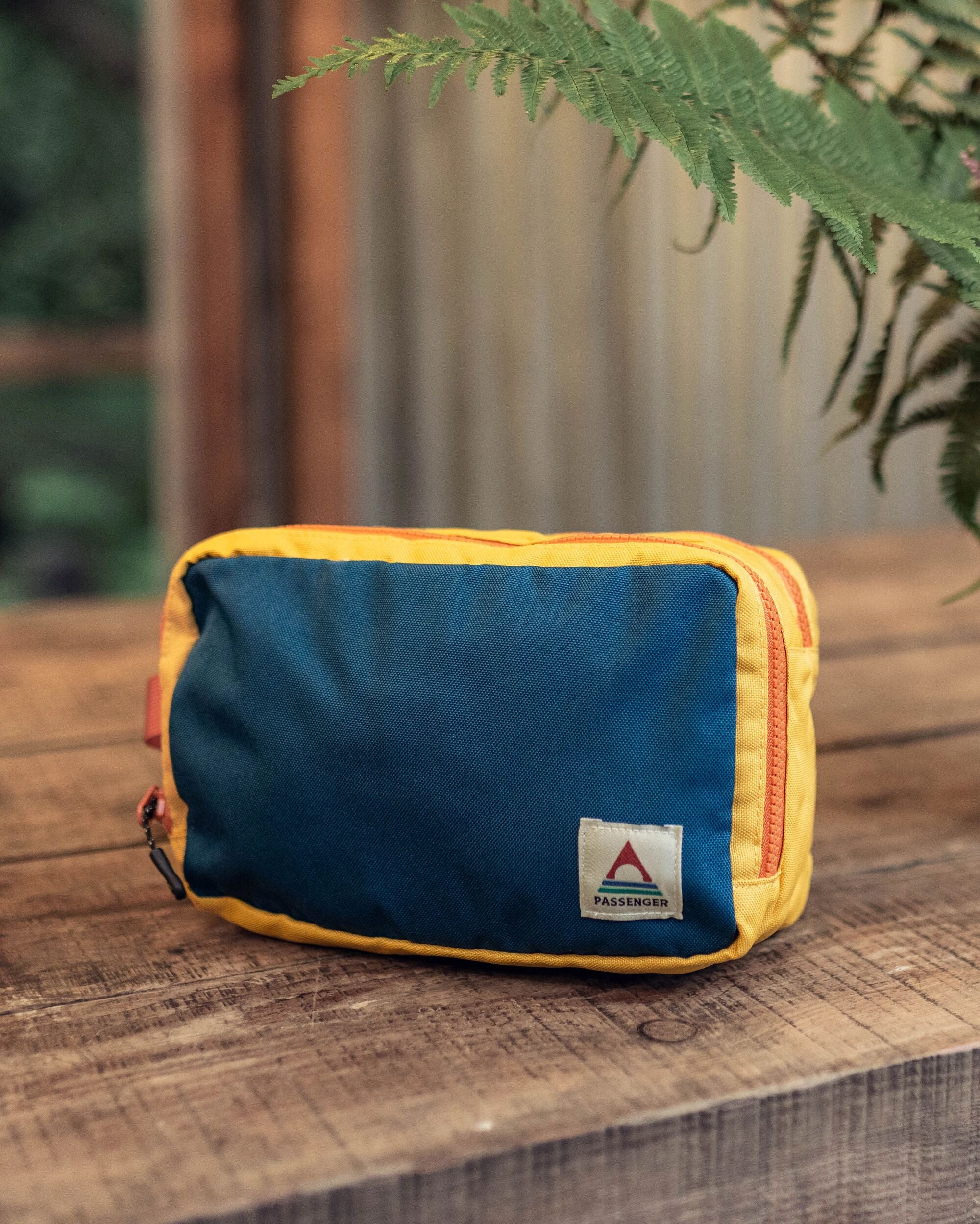 Travel Wash Kit - Tidal Blue Orange Multi - Image 3
