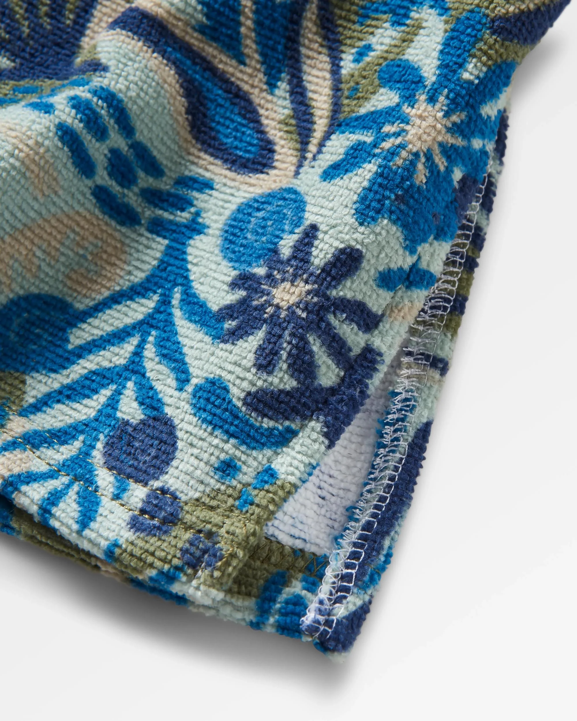 Tulum Towel Poncho - Charcoal/Abstract Seaweed - Image 4