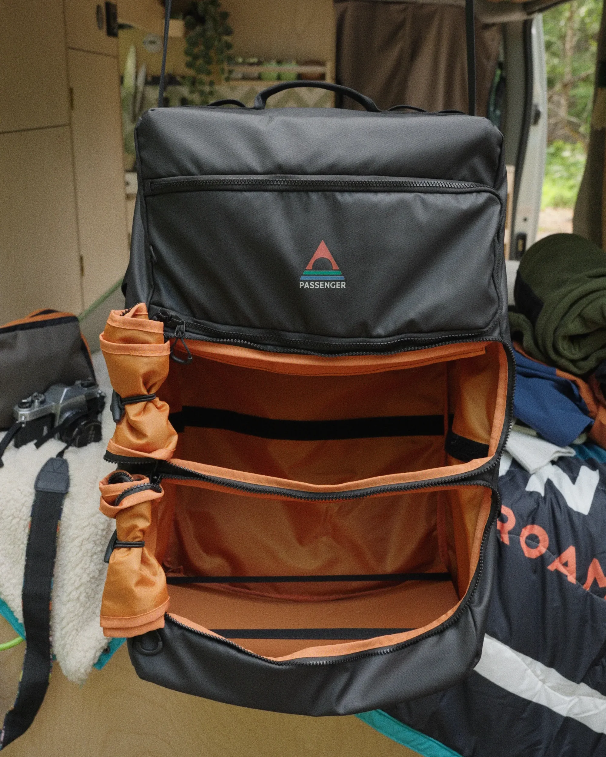 Vandrobe Duffel - Black - Image 3