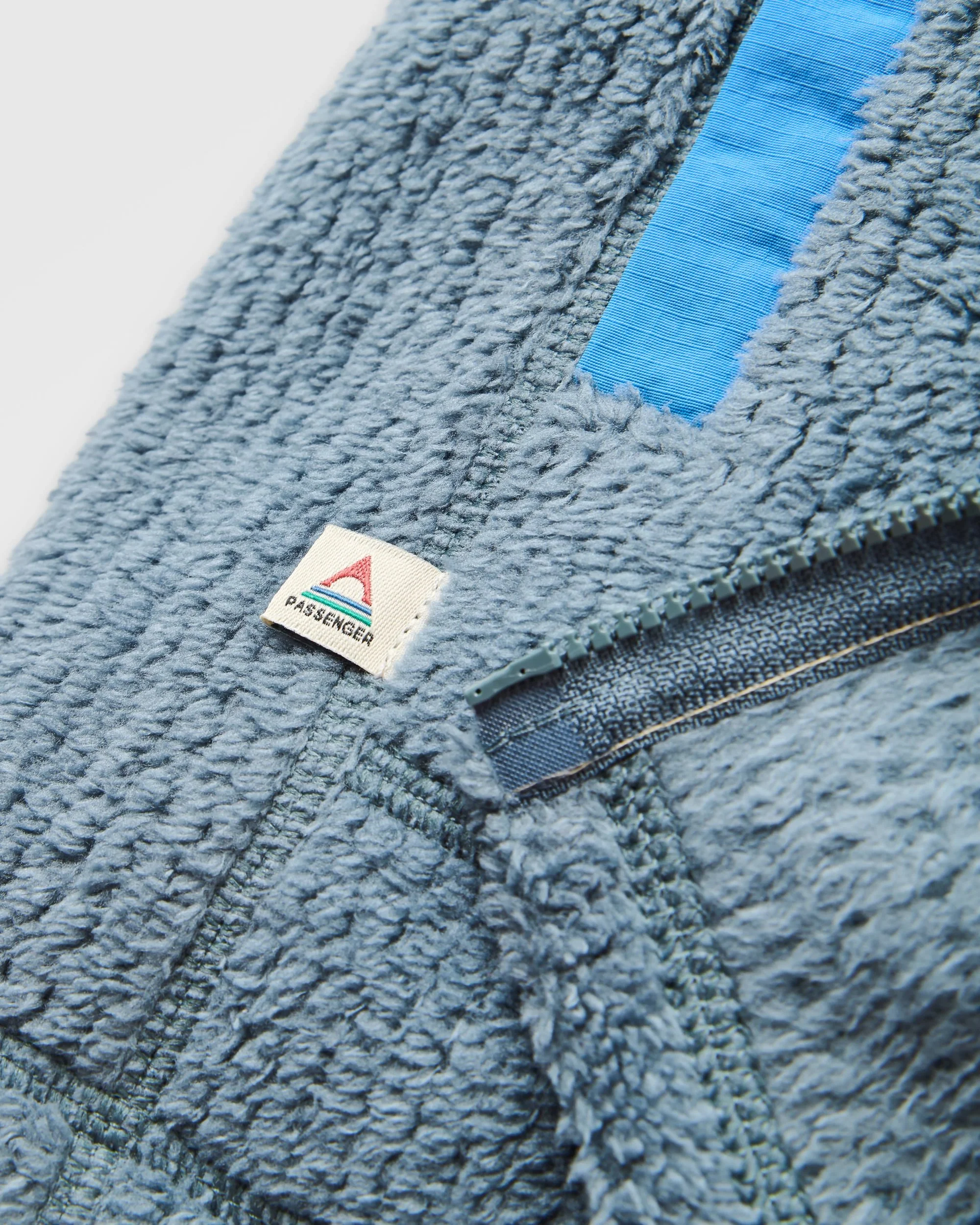 Venturescape Women's Fleece Vest - Desert/Storm Grey - Image 4