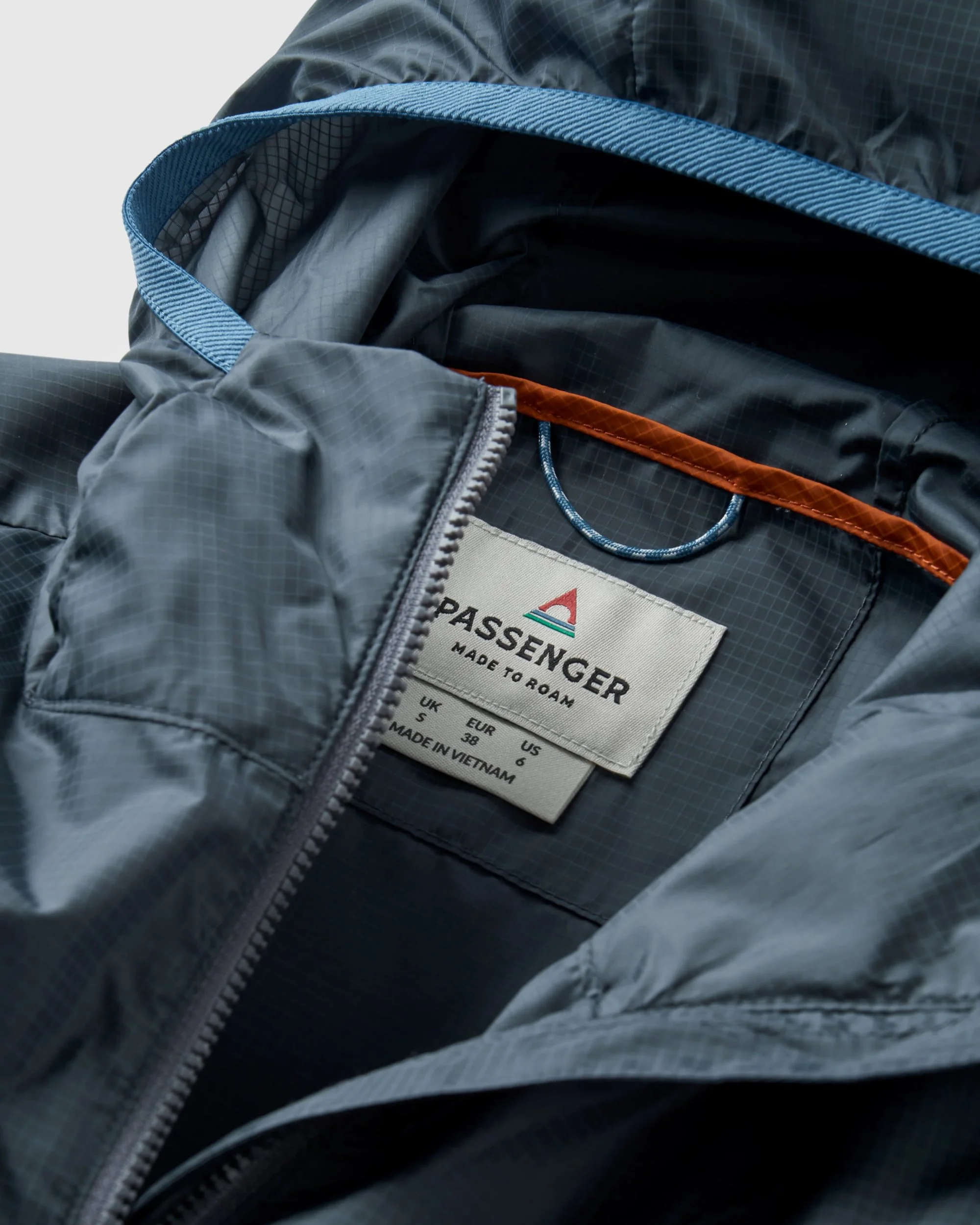 Viento Windshell Anorak - Charcoal - Image 5