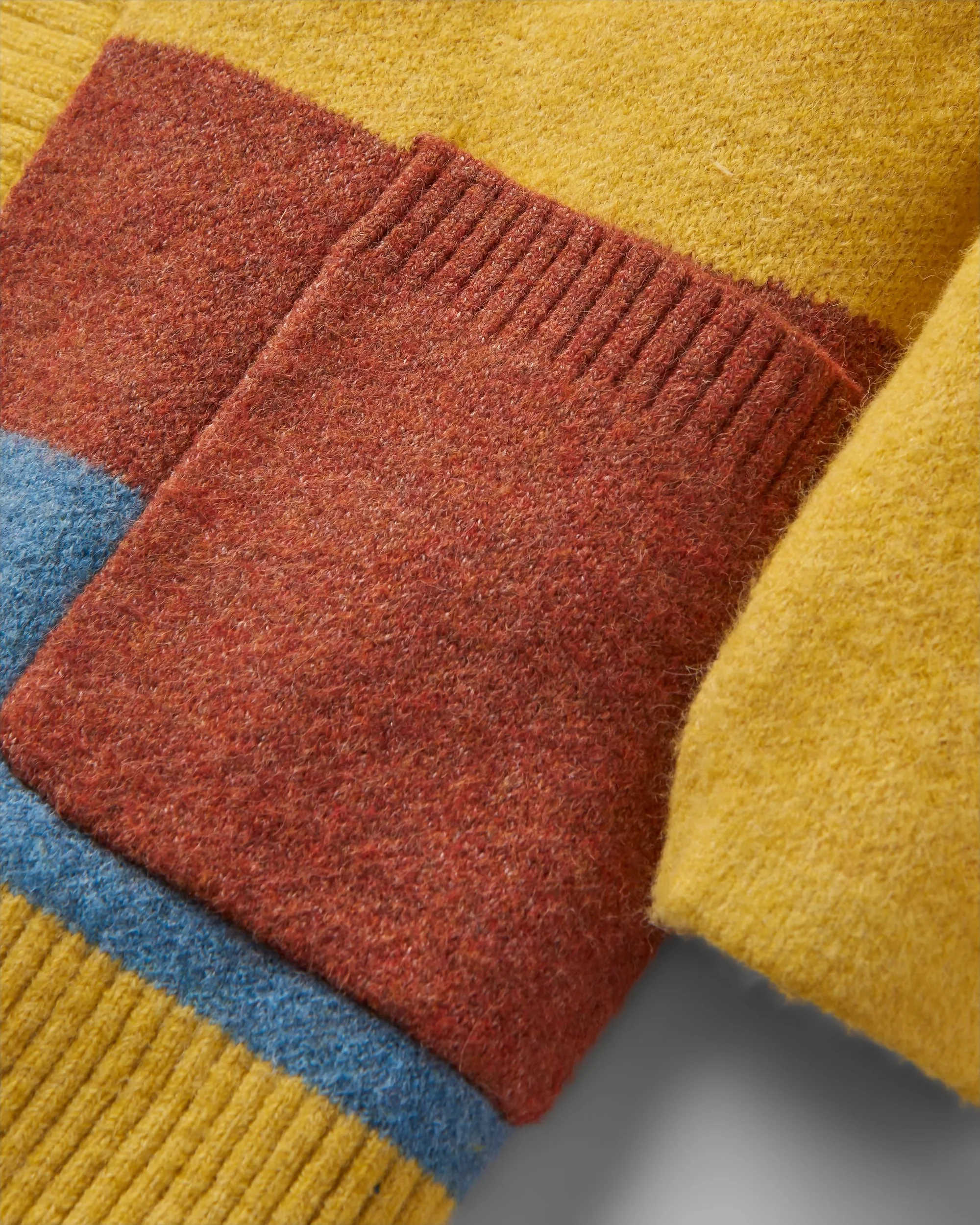 Vista Knitted Cardigan - Amber Gold - Image 10