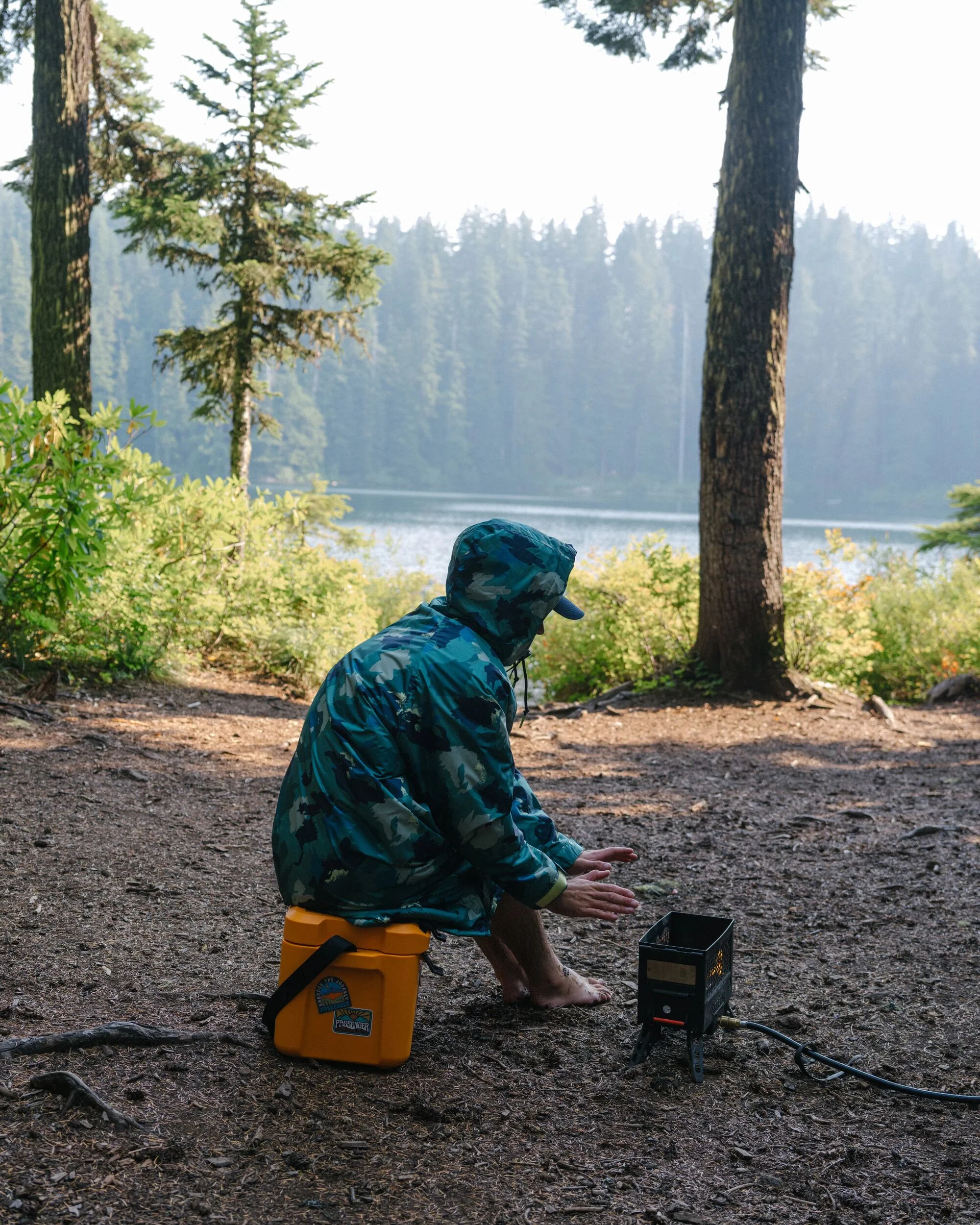 Waves Sherpa Lined Changing Robe - Alpine Camo Rain Forest - Image 5