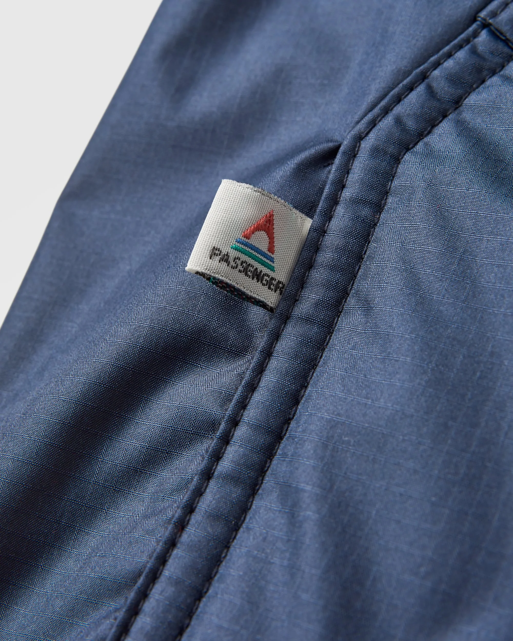 Waves Sherpa Lined Changing Robe - Dark Denim/ Deep Navy - Image 10
