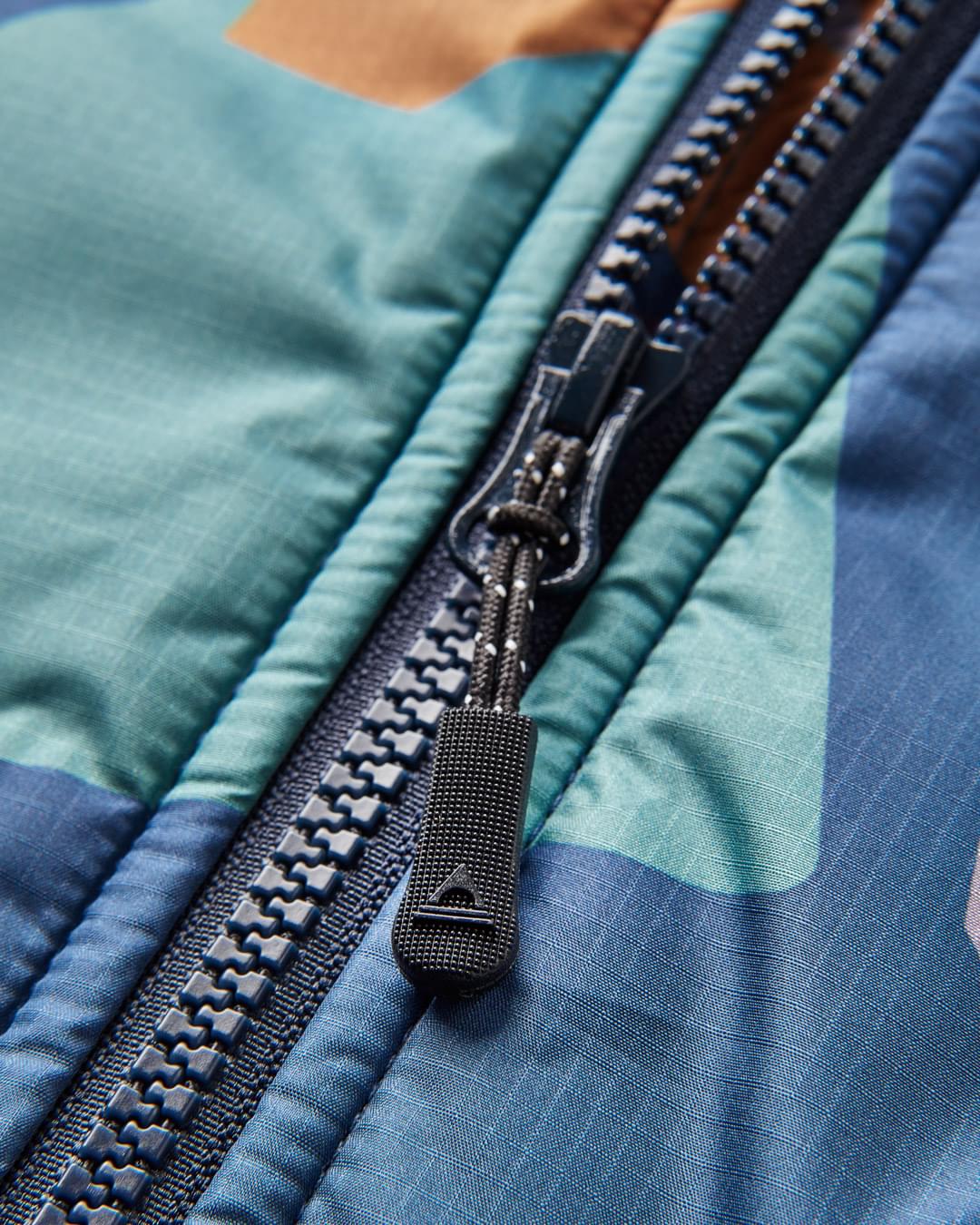 Waves Sherpa Lined Changing Robe - Deep Blue Camo Pattern - Image 2