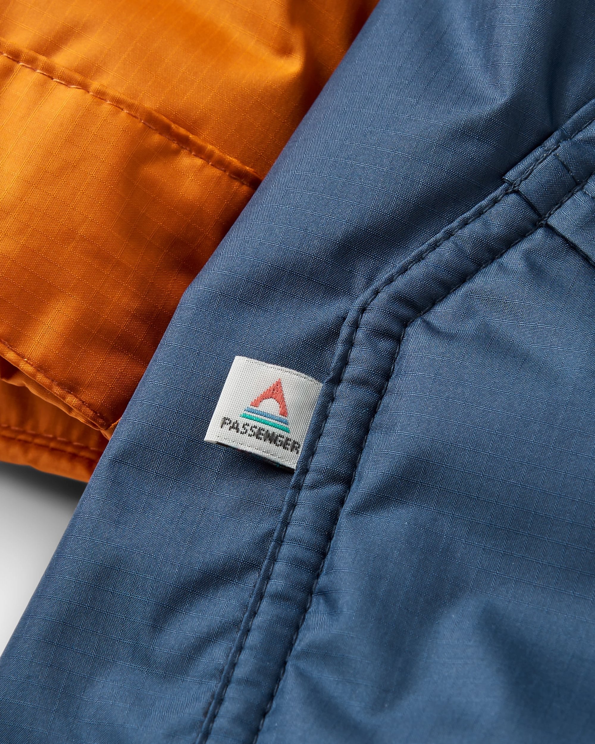 Waves Sherpa Lined Changing Robe - Sunrise Orange/Rich Navy - Image 10