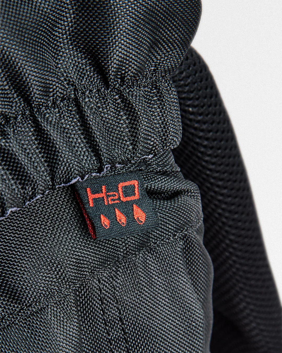 Wayfarer 65L Backpack - Black - Image 20
