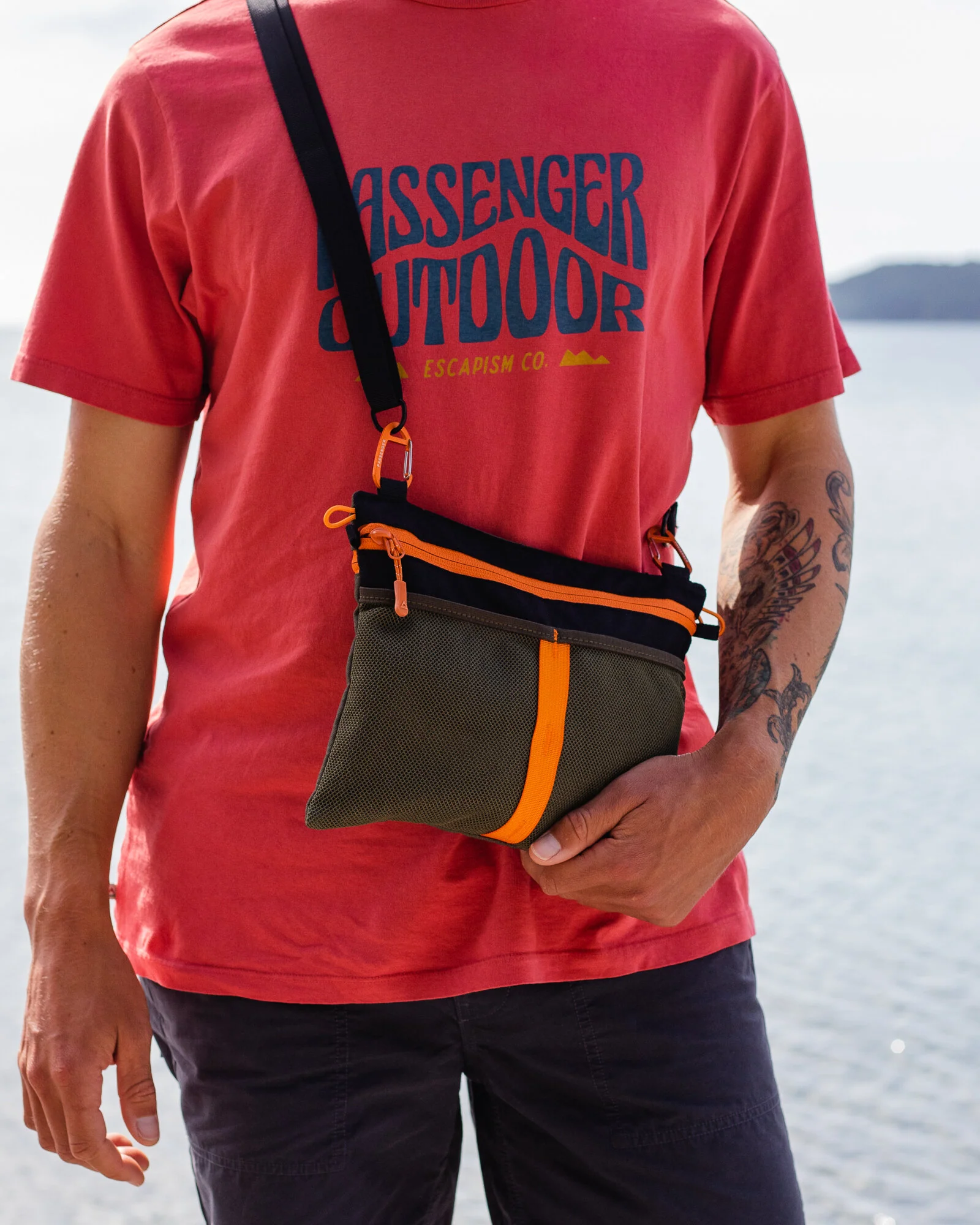 Waypoint Cross Body Bag - True Black/ Khaki - Image 3
