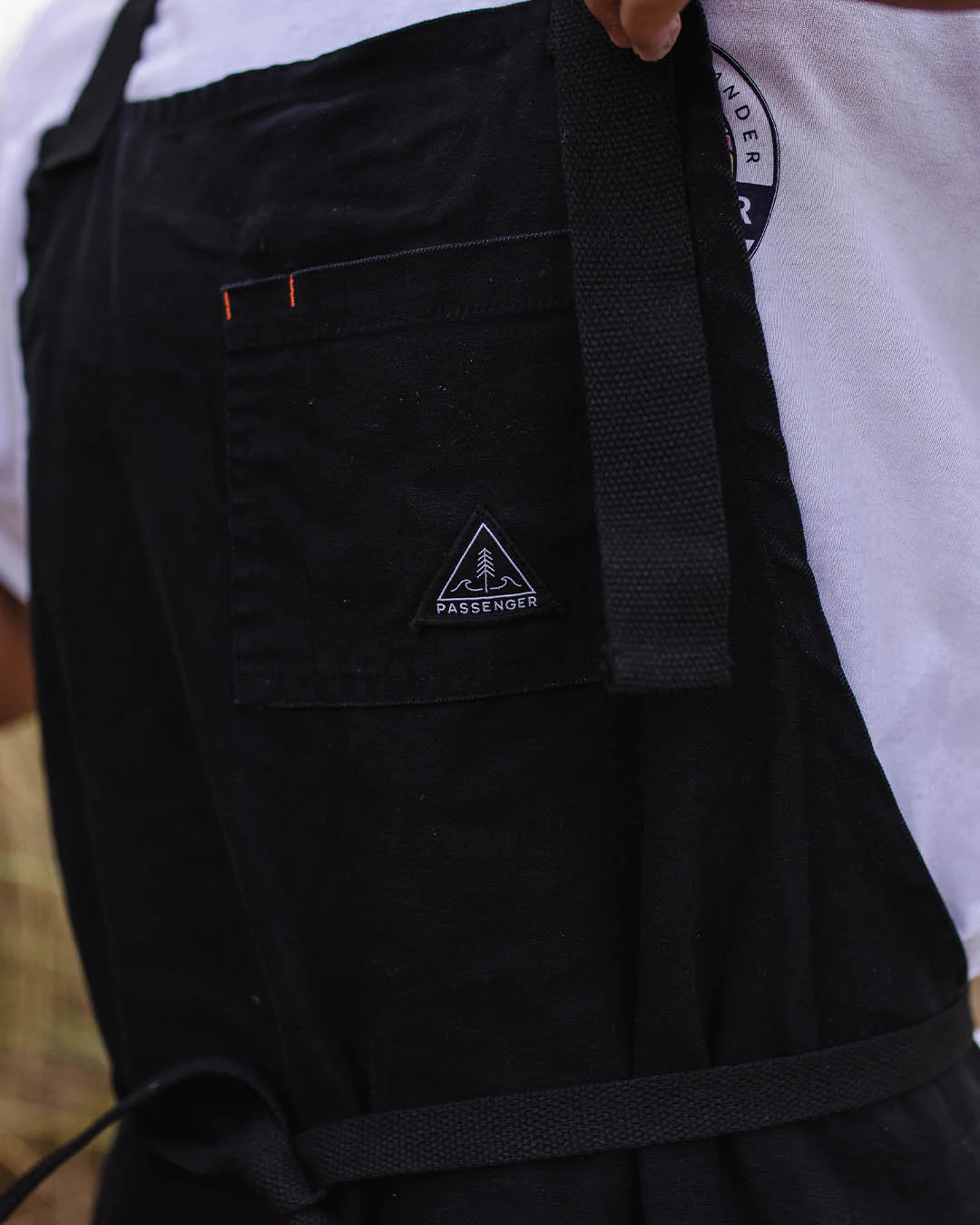 Yard Organic Cotton Denim Apron - Black - Image 6